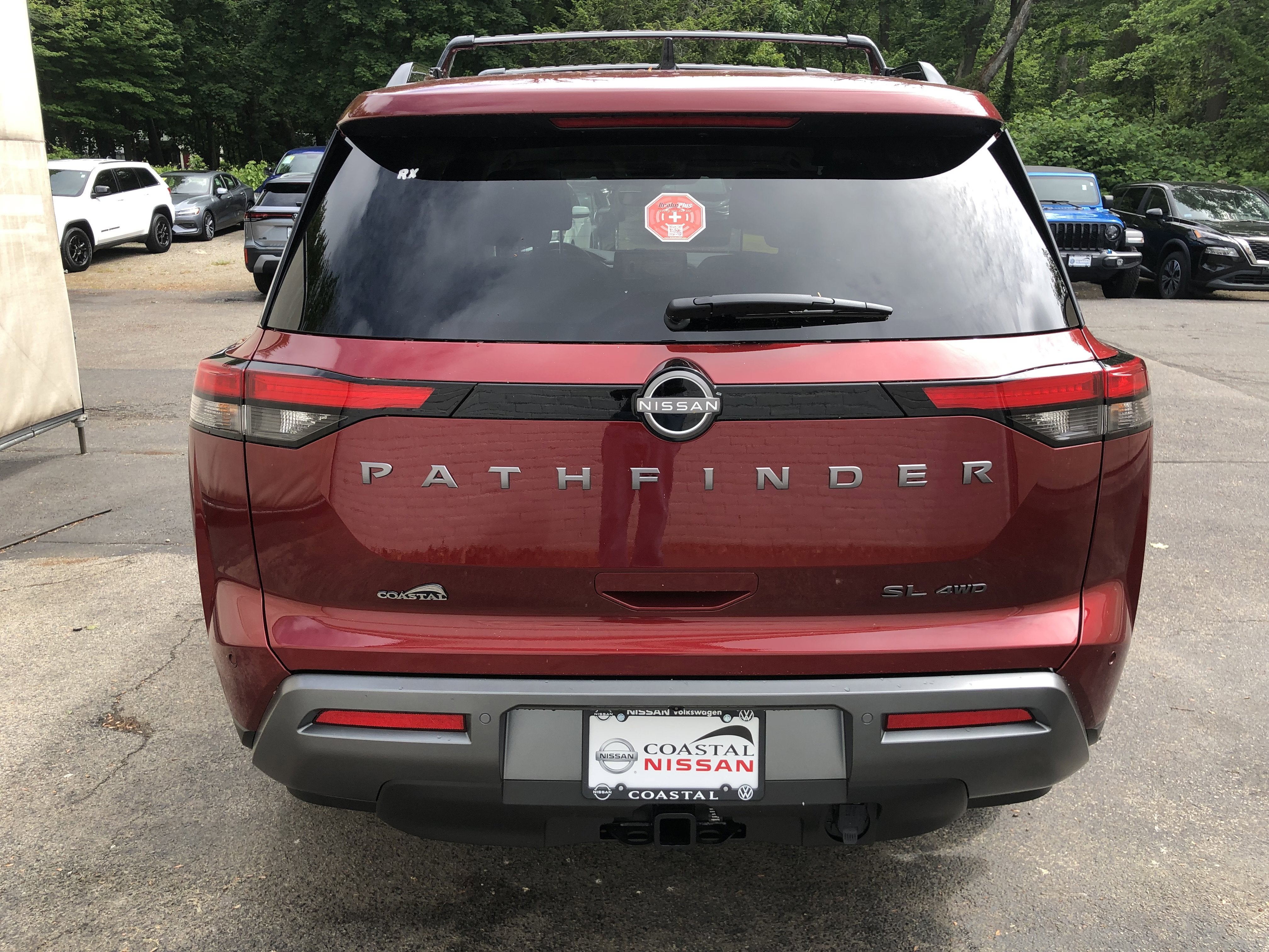 2026 Nissan Pathfinder SL
