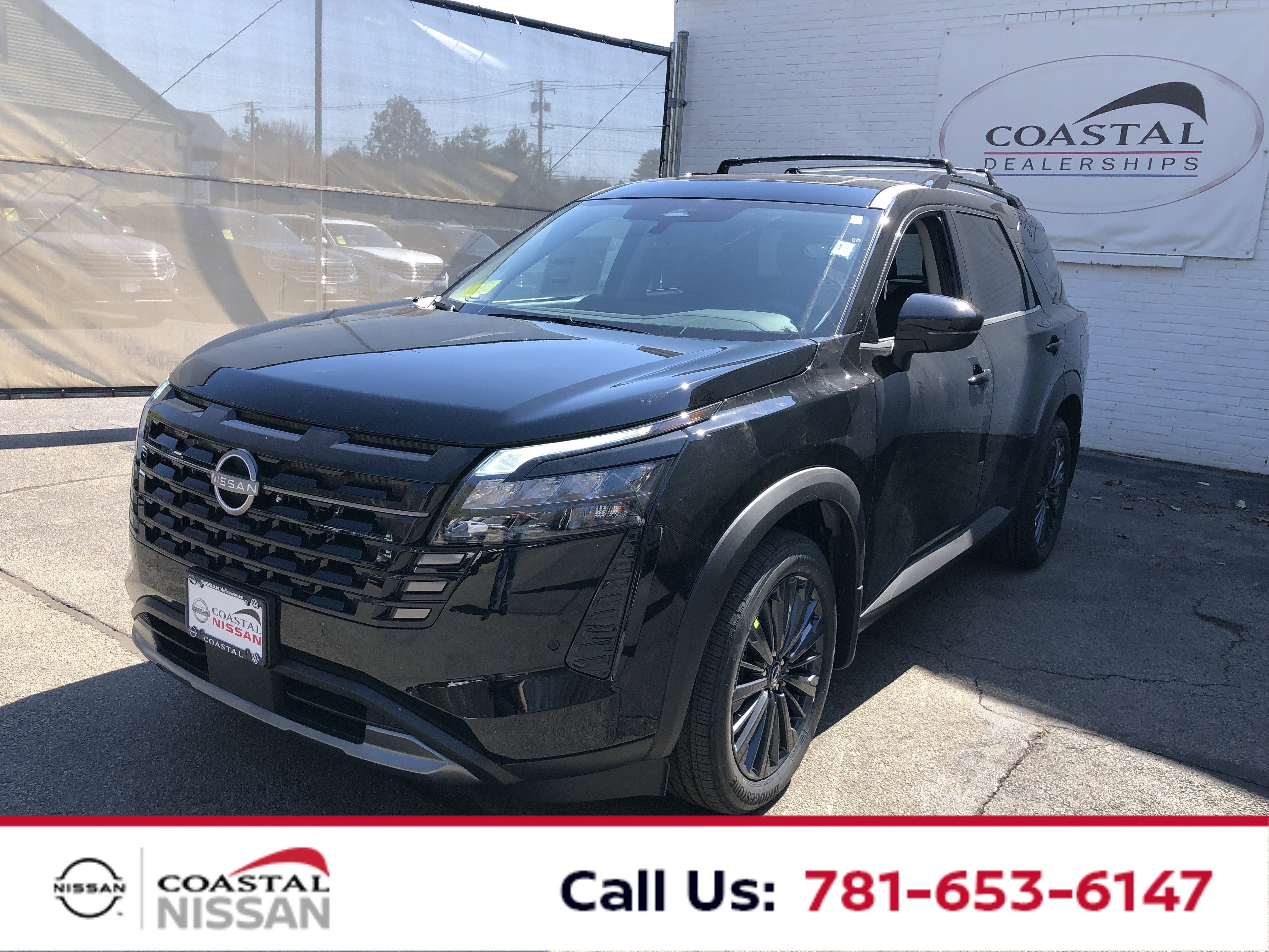 2026 Nissan Pathfinder SL 4WD's photo