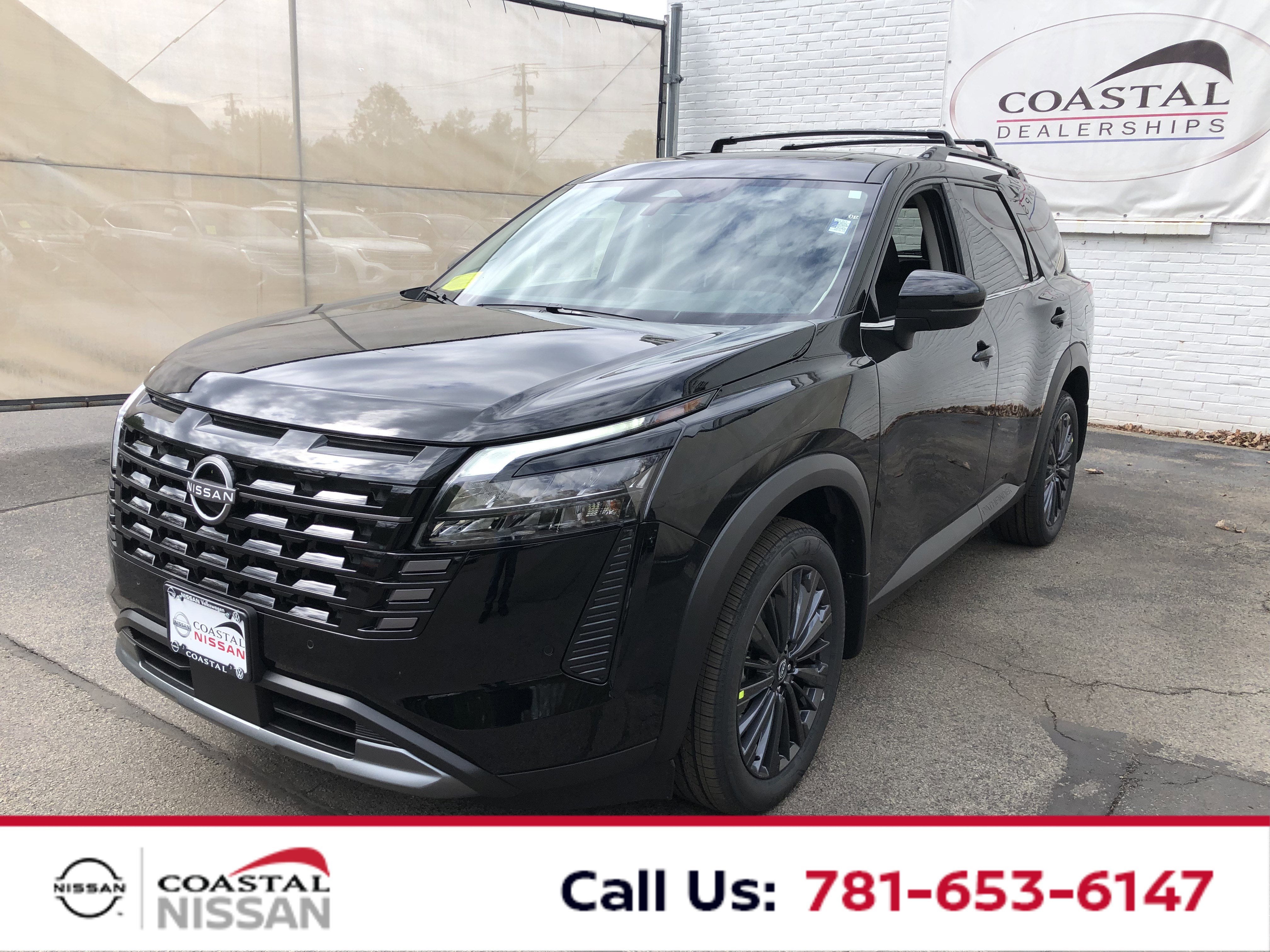 2026 Nissan Pathfinder SL