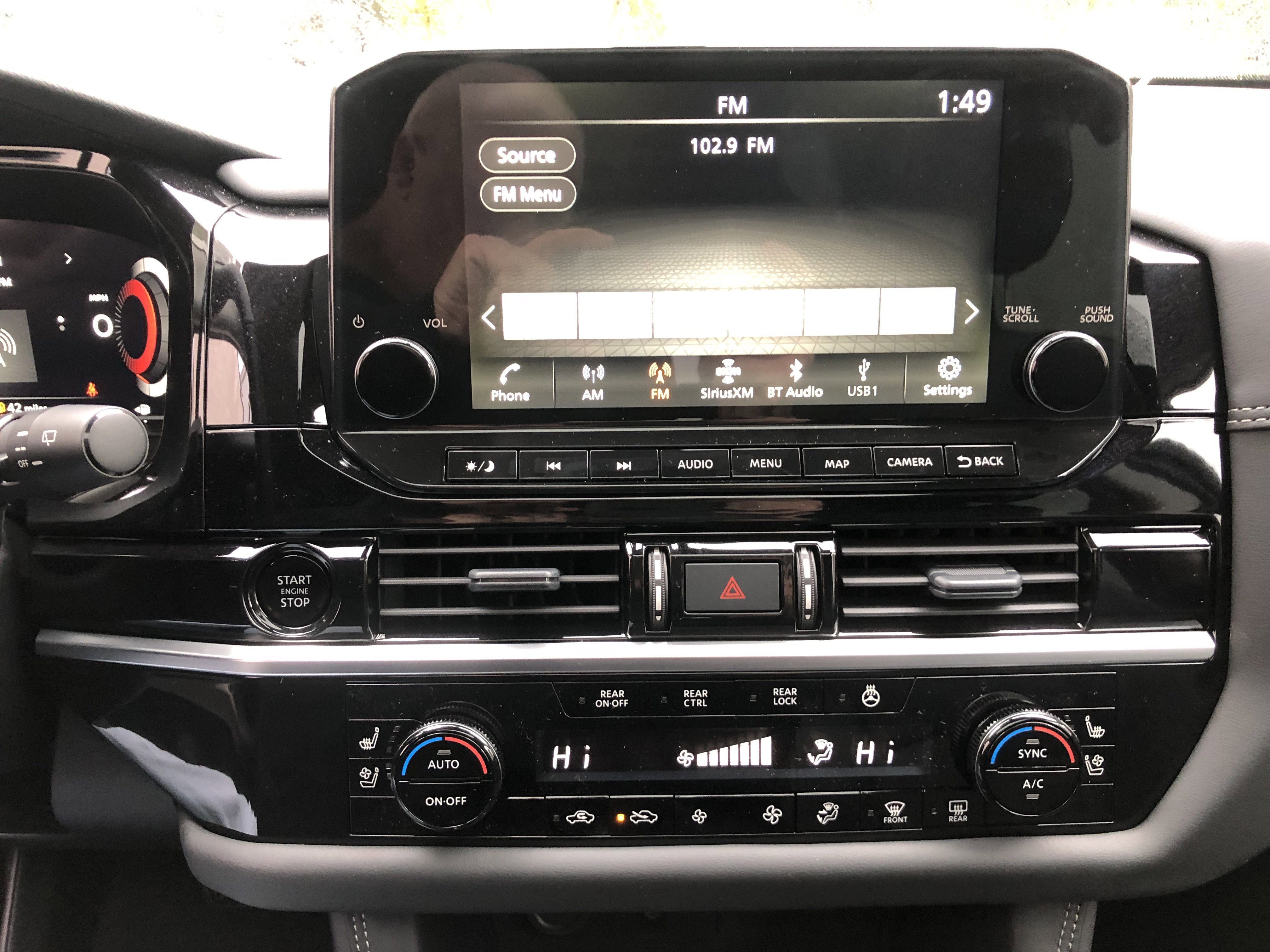 2025 Nissan Pathfinder Platinum