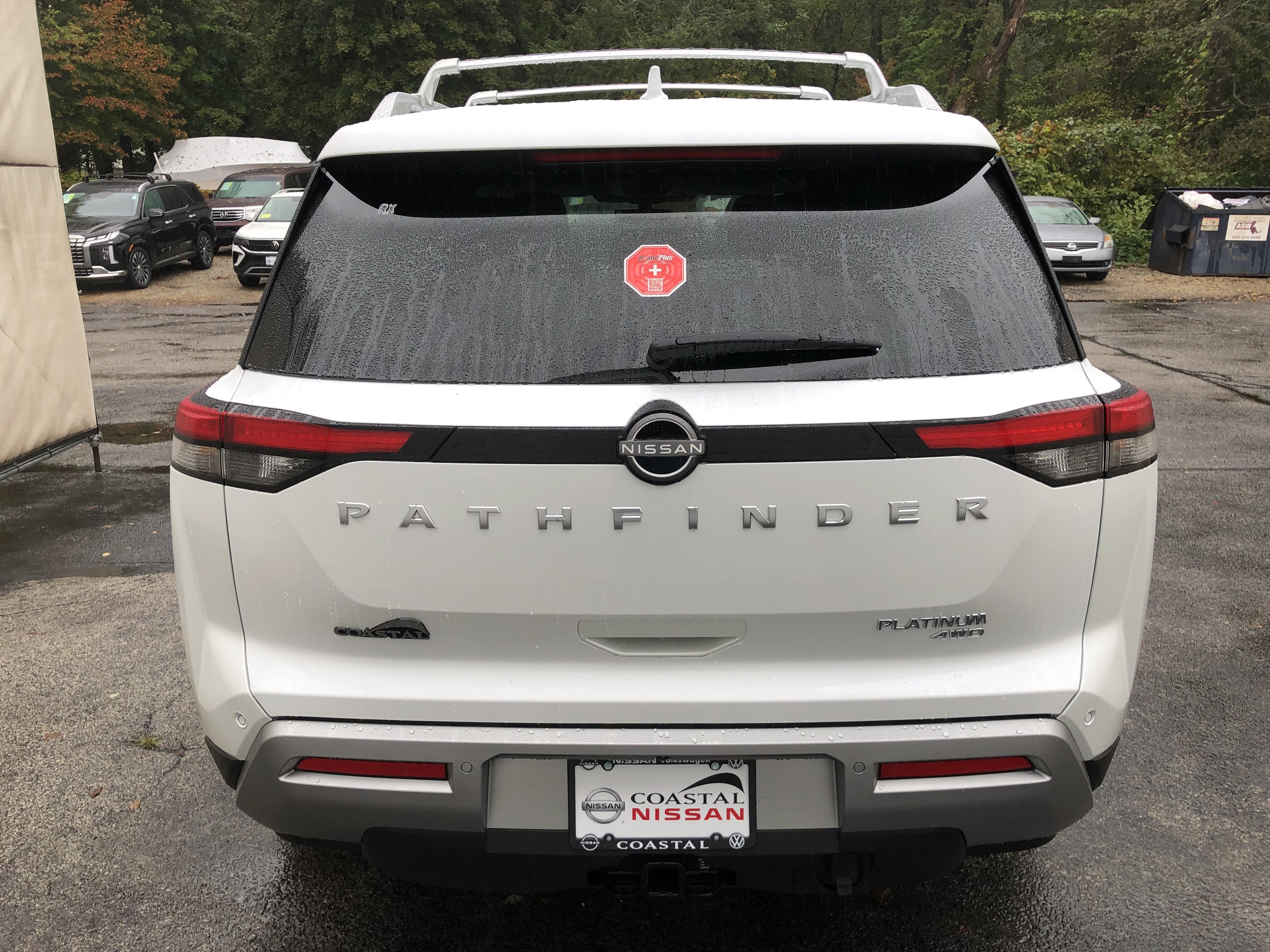 2025 Nissan Pathfinder Platinum