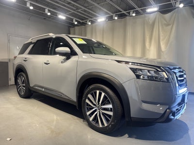 2022 Nissan Pathfinder Platinum