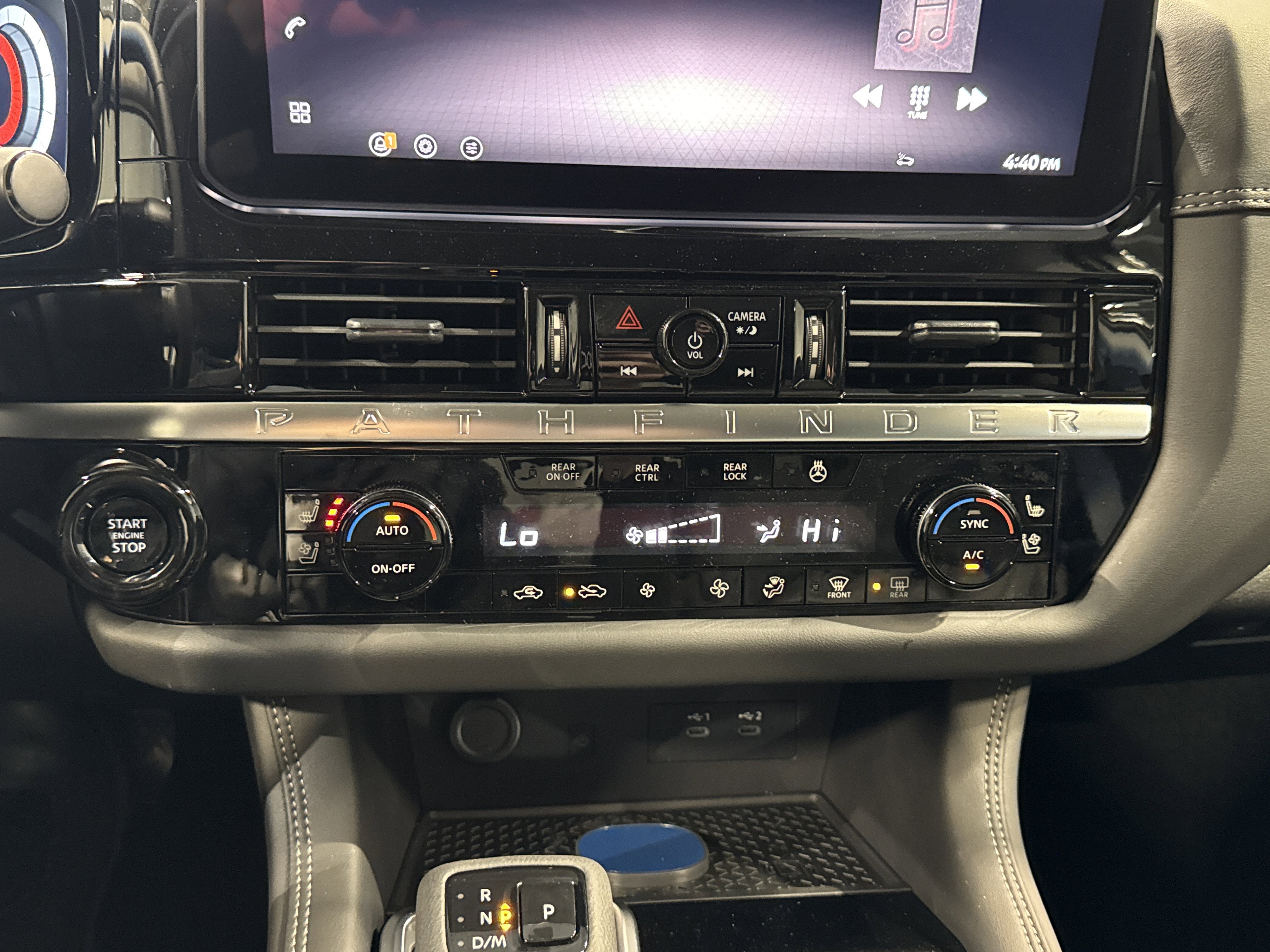 2026 Nissan Pathfinder Platinum