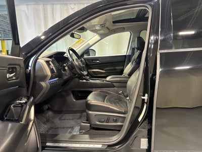 2023 Nissan Pathfinder Platinum