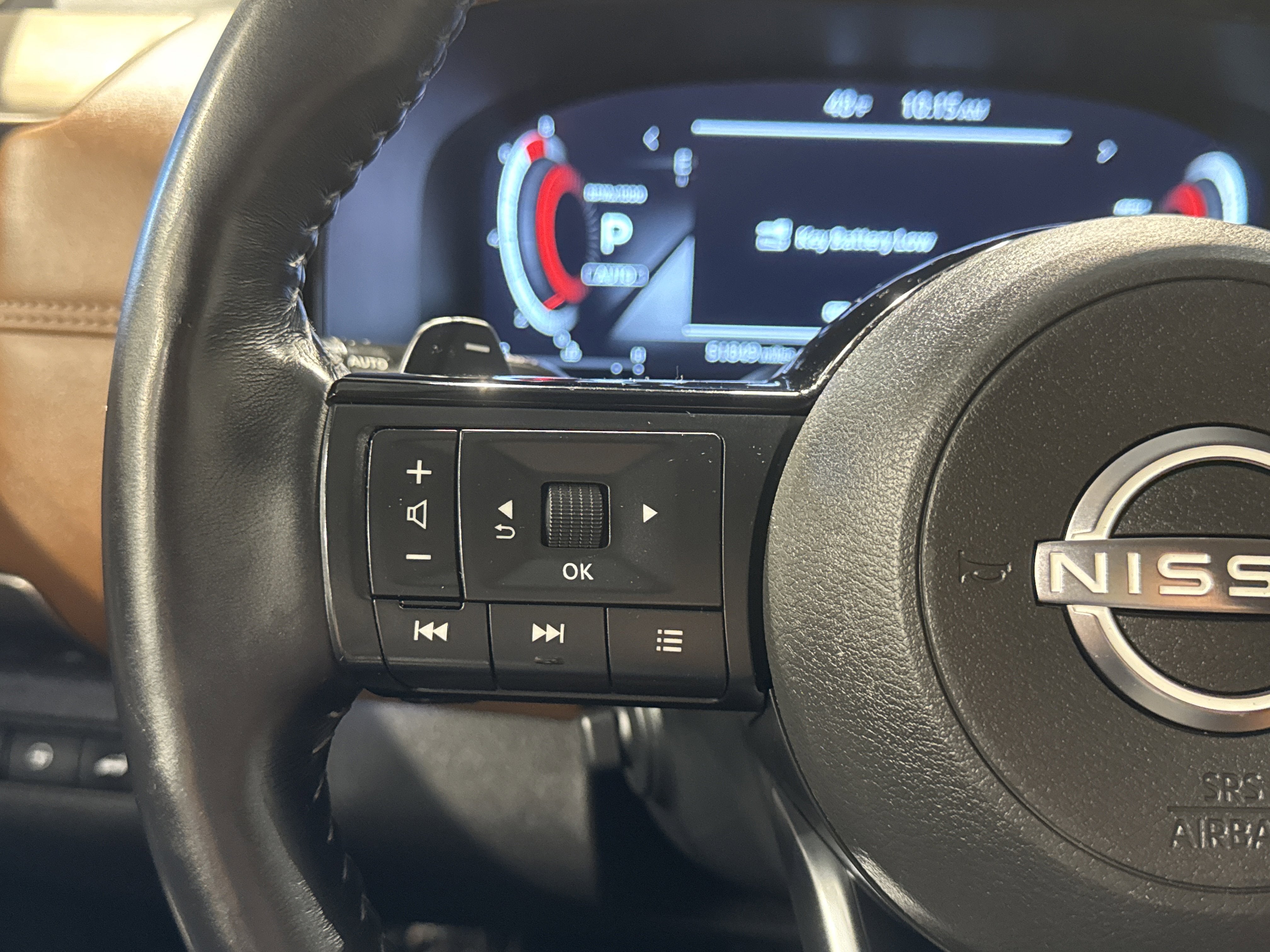 2024 Nissan Pathfinder Platinum W/Captain's Chairs