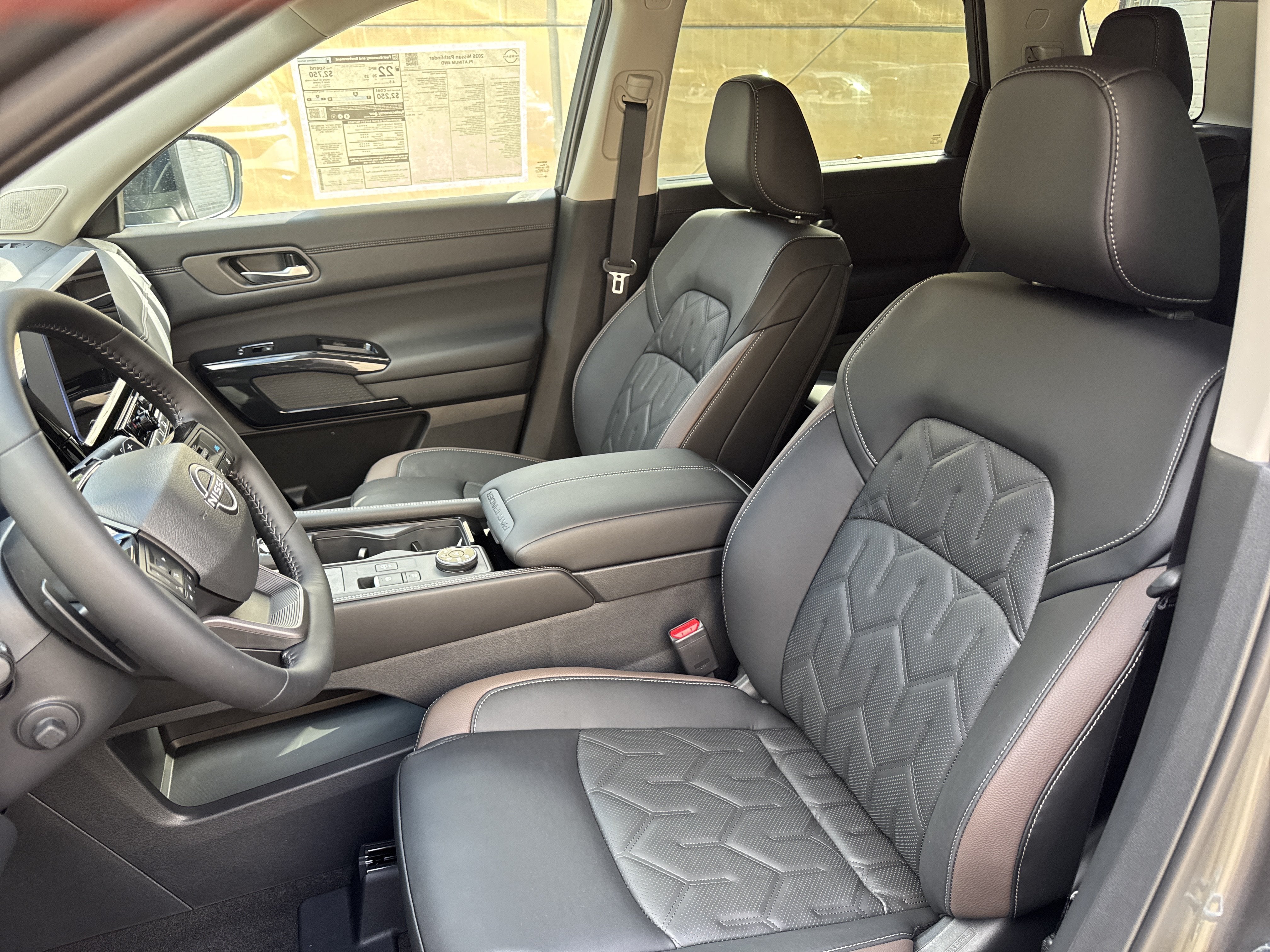 2026 Nissan Pathfinder Platinum