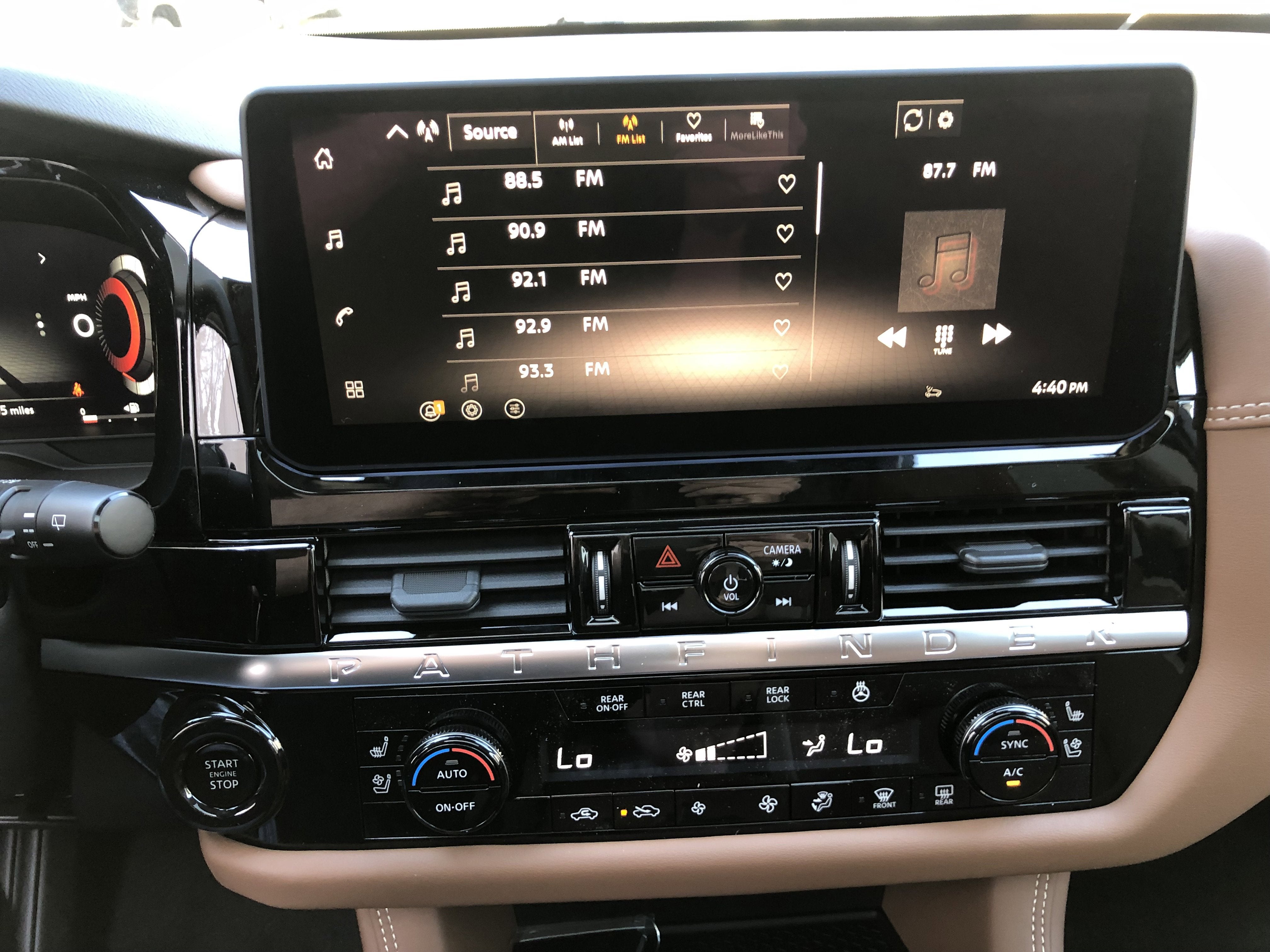2026 Nissan Pathfinder Platinum