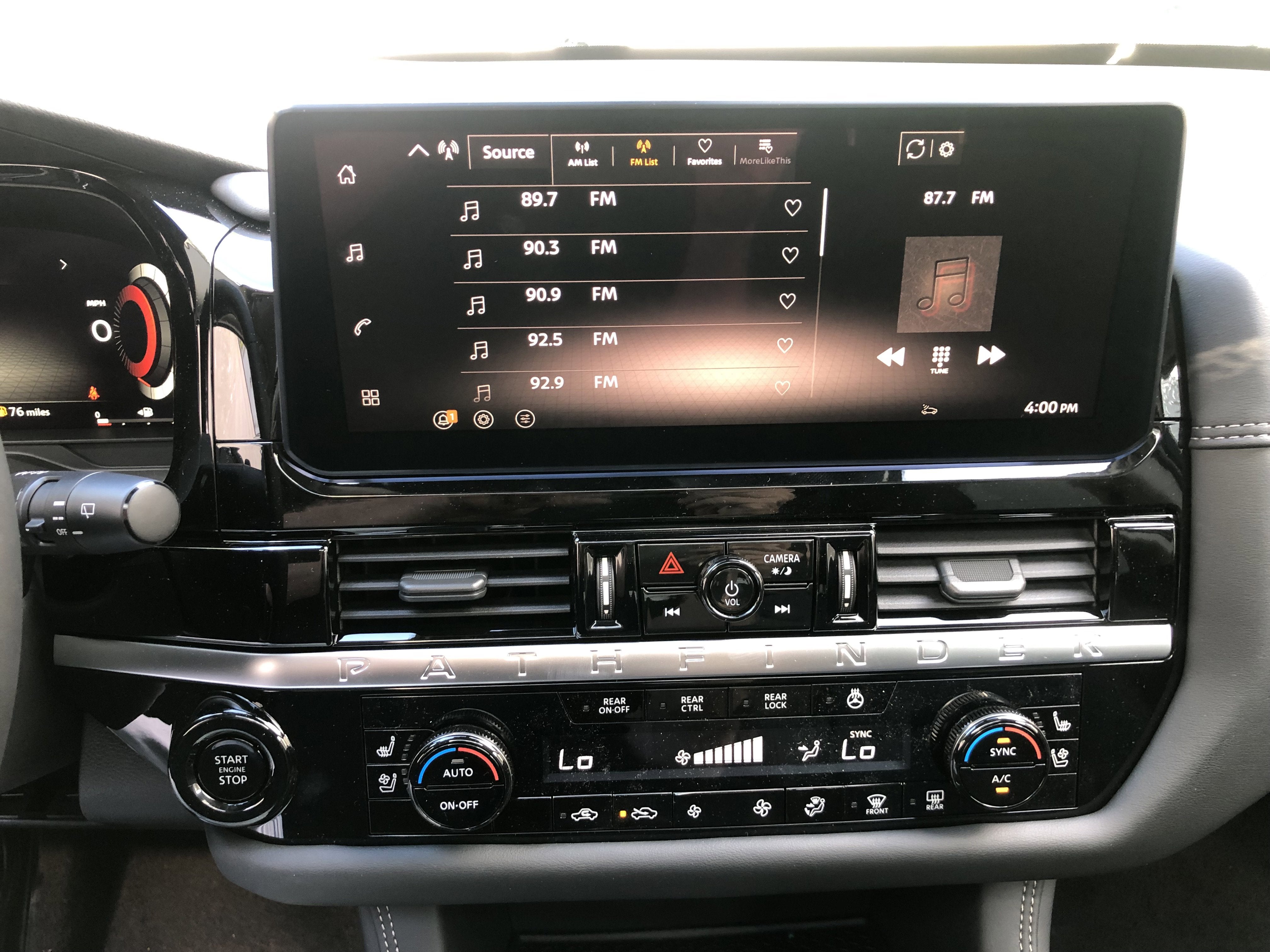 2026 Nissan Pathfinder Platinum