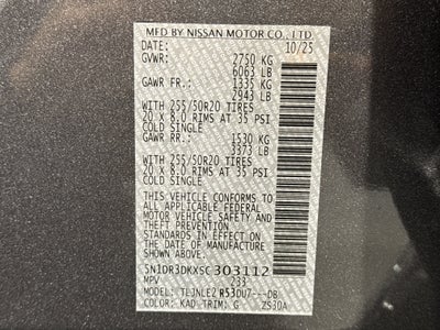 2025 Nissan Pathfinder Platinum