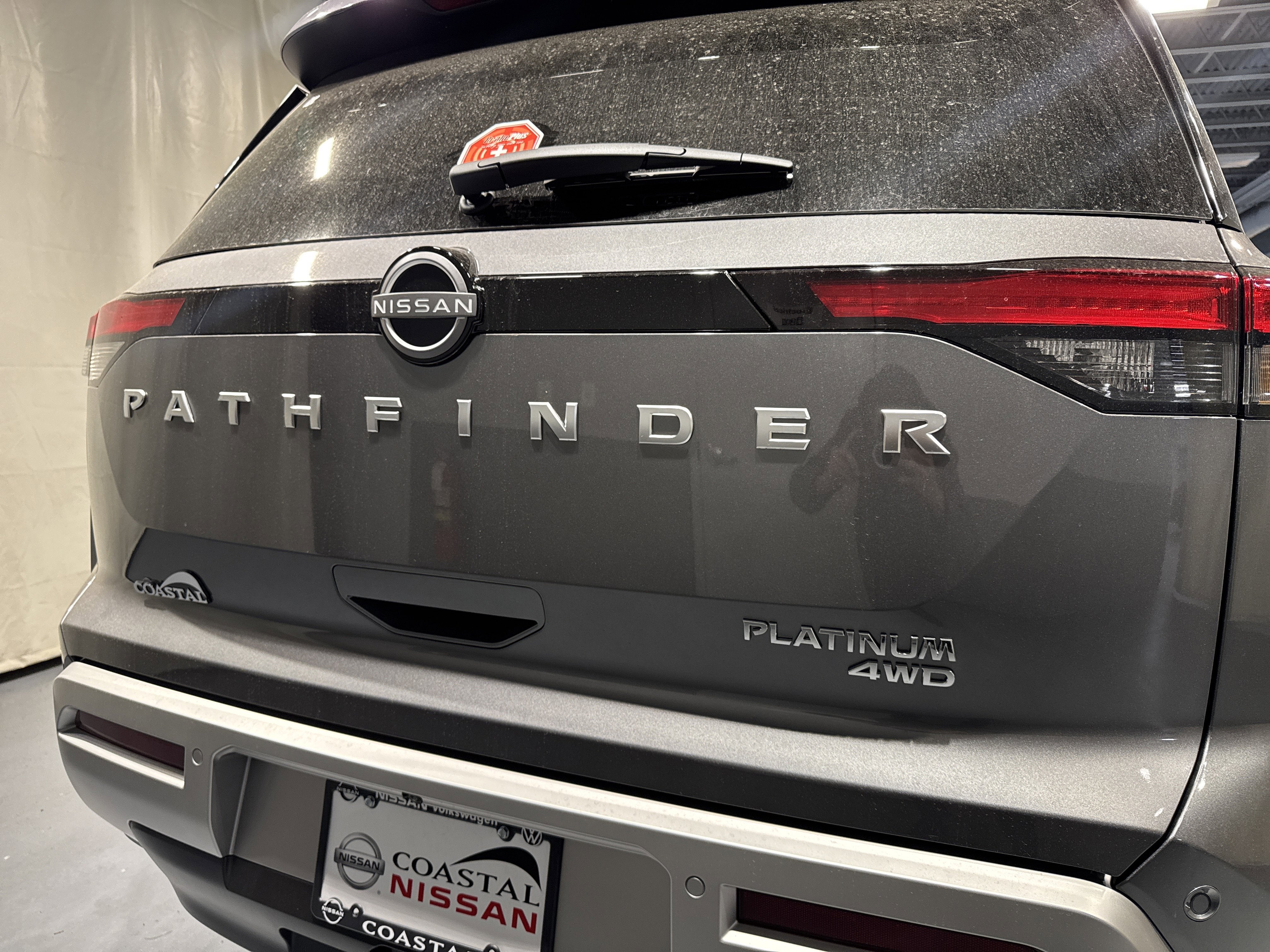 2025 Nissan Pathfinder Platinum