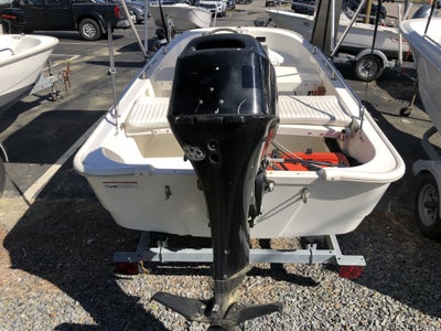 2006 BOSTON WHALER 110 SPORT Base