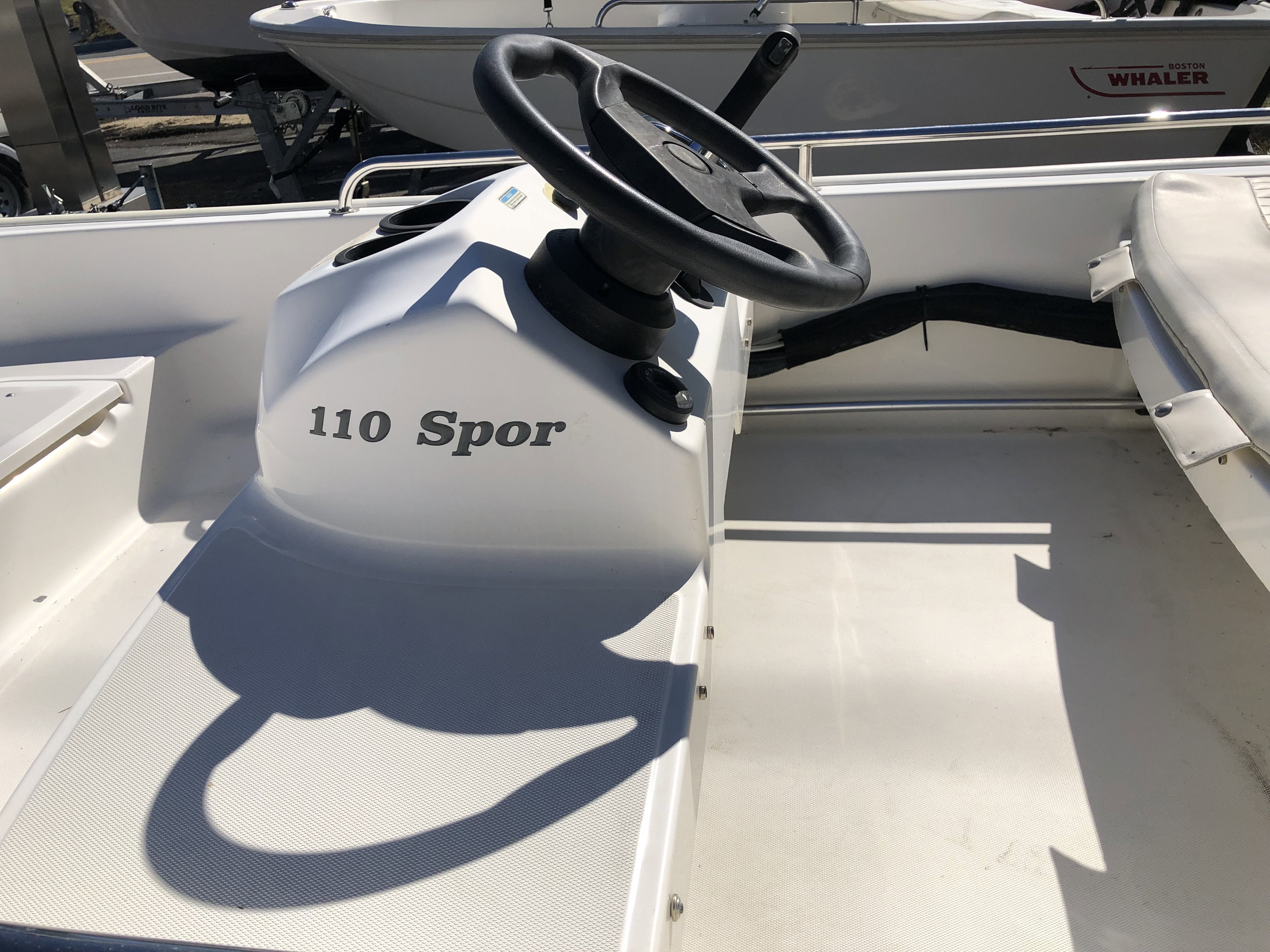 2006 BOSTON WHALER 110 SPORT Base