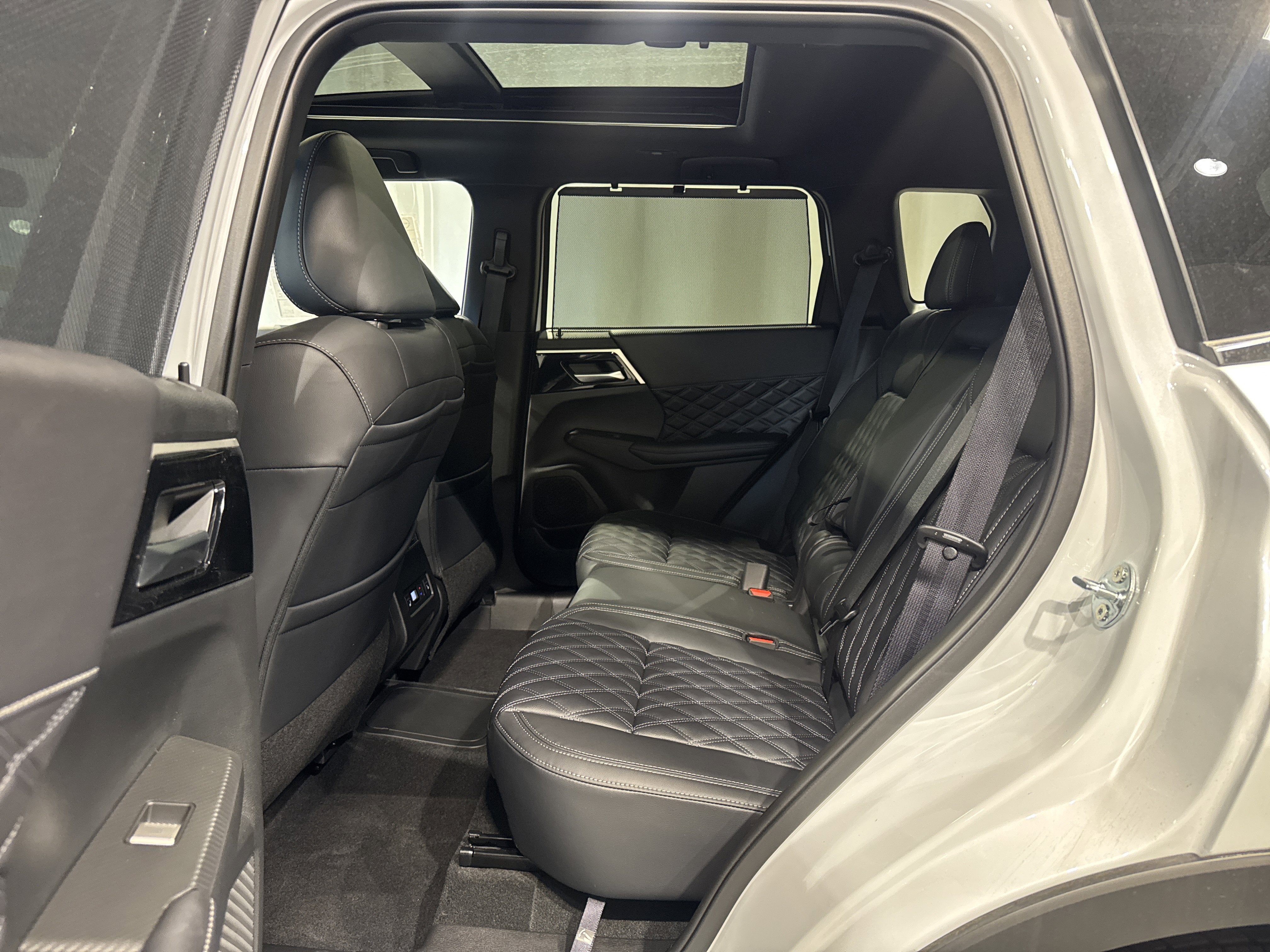 2026 Nissan Rogue Plug-In Hybrid Platinum