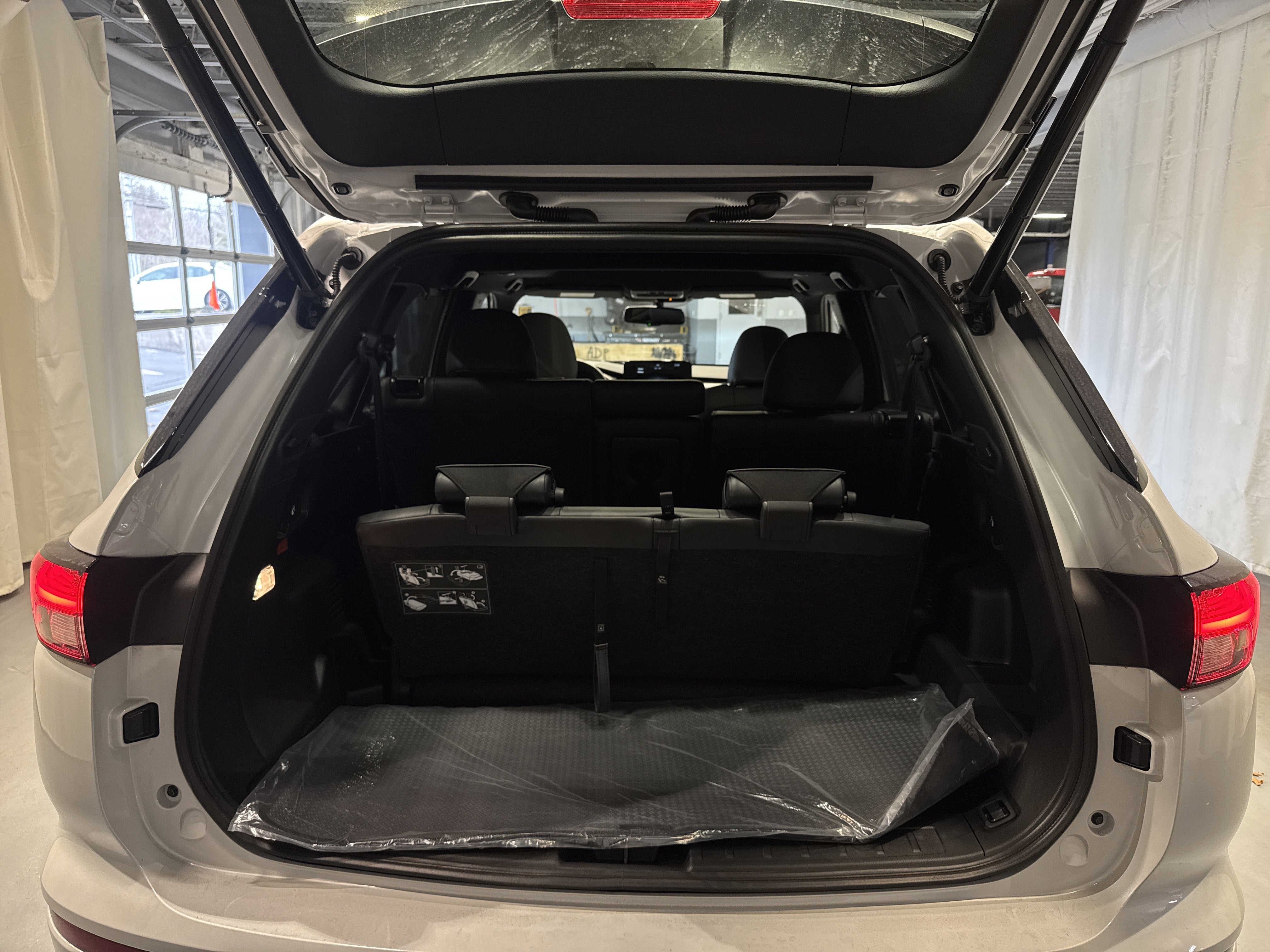 2026 Nissan Rogue Plug-In Hybrid Platinum