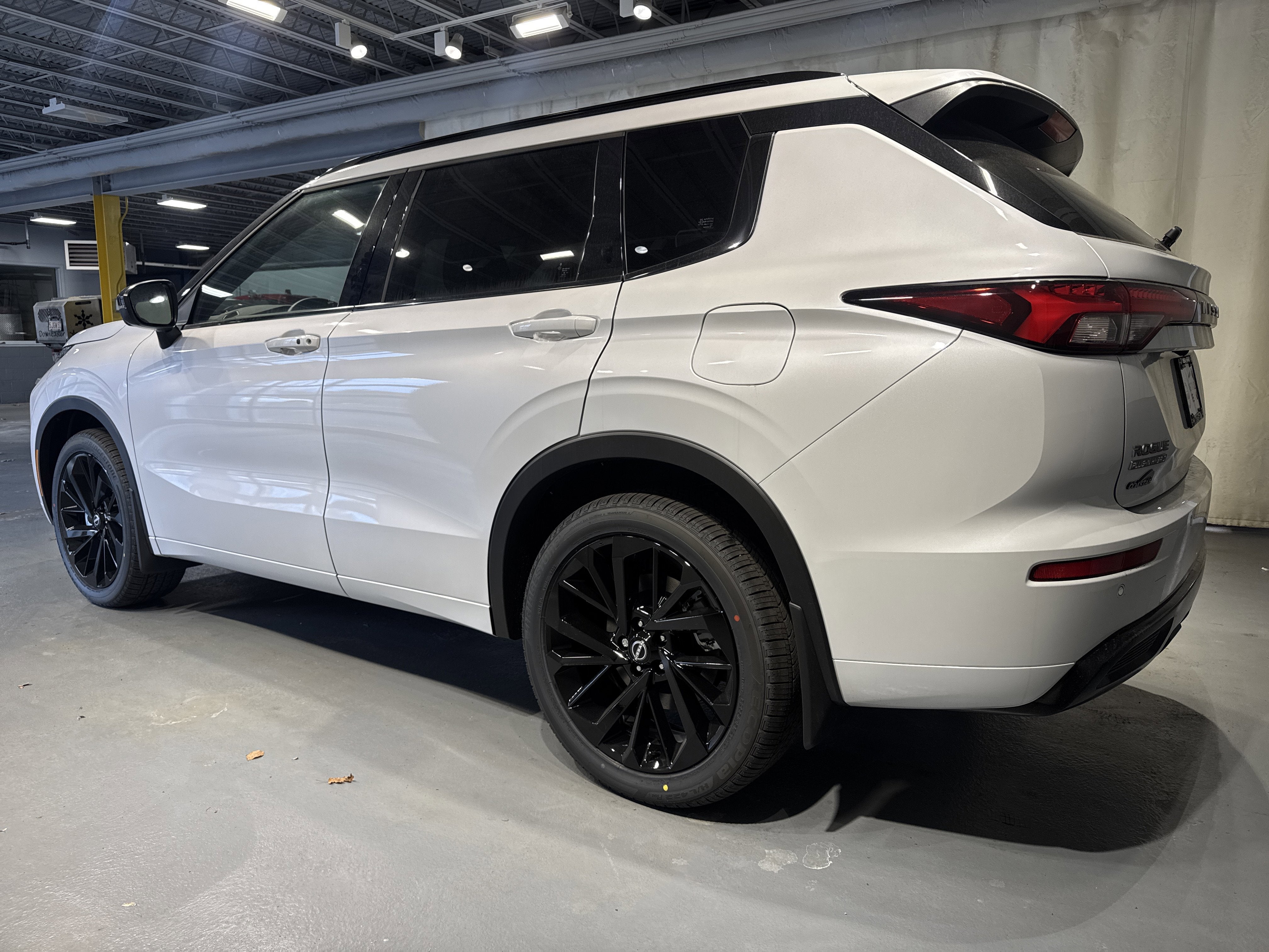 2026 Nissan Rogue Plug-In Hybrid Platinum