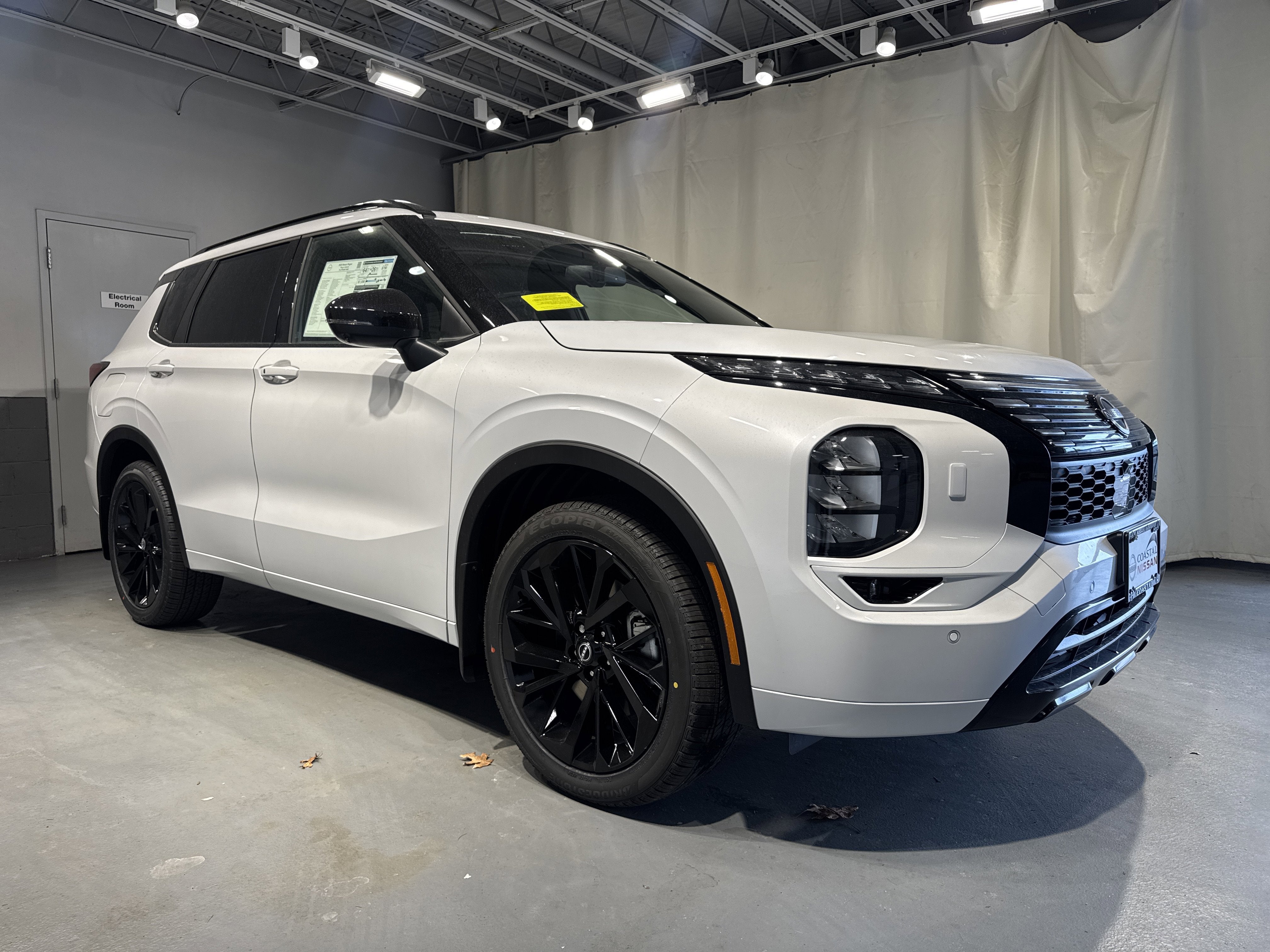 2026 Nissan Rogue Plug-In Hybrid Platinum