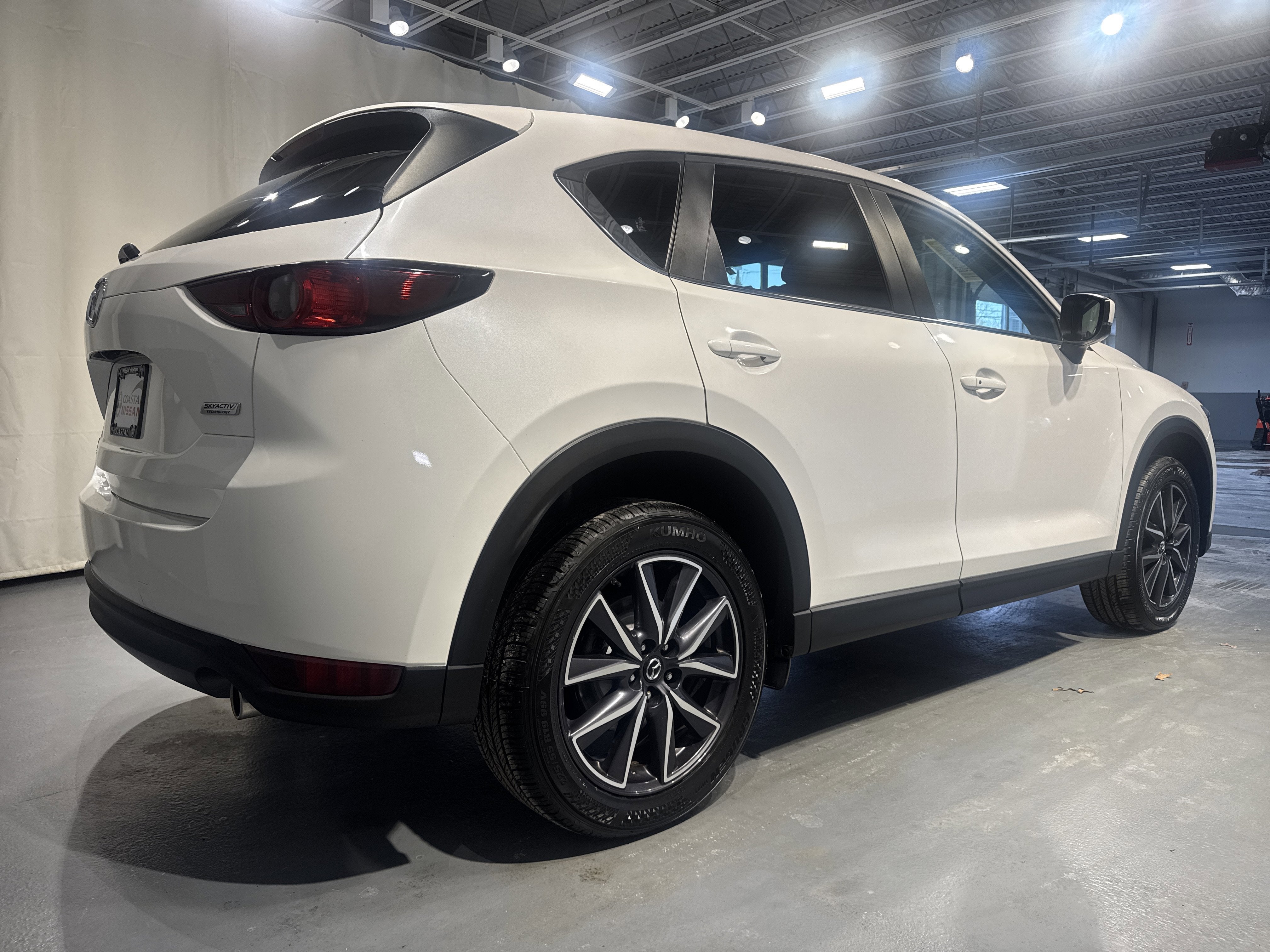 2018 Mazda Mazda CX-5 Touring AWD W/Preferred Equipment Package