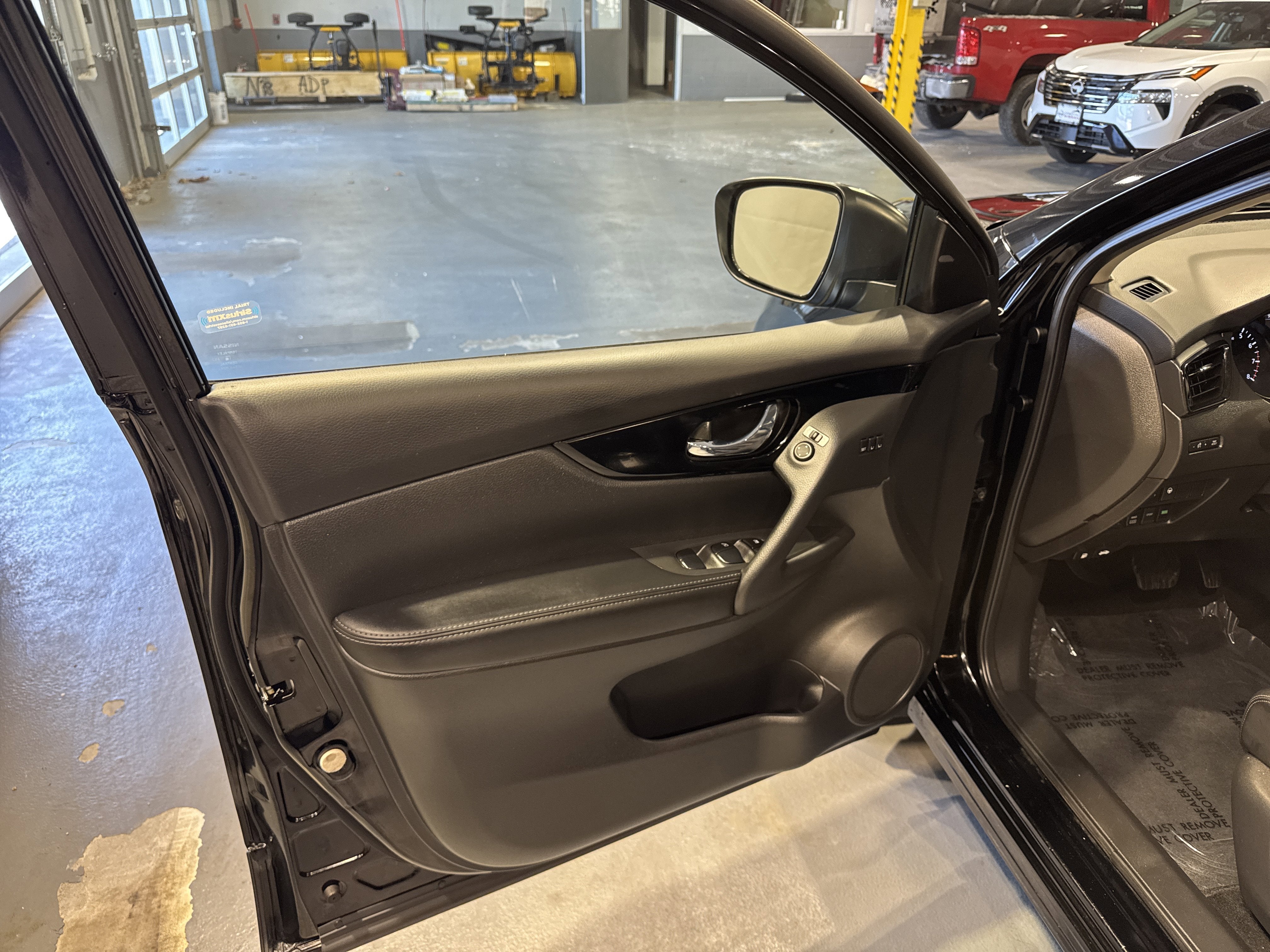 2022 Nissan Rogue Sport SV W/Technology Package