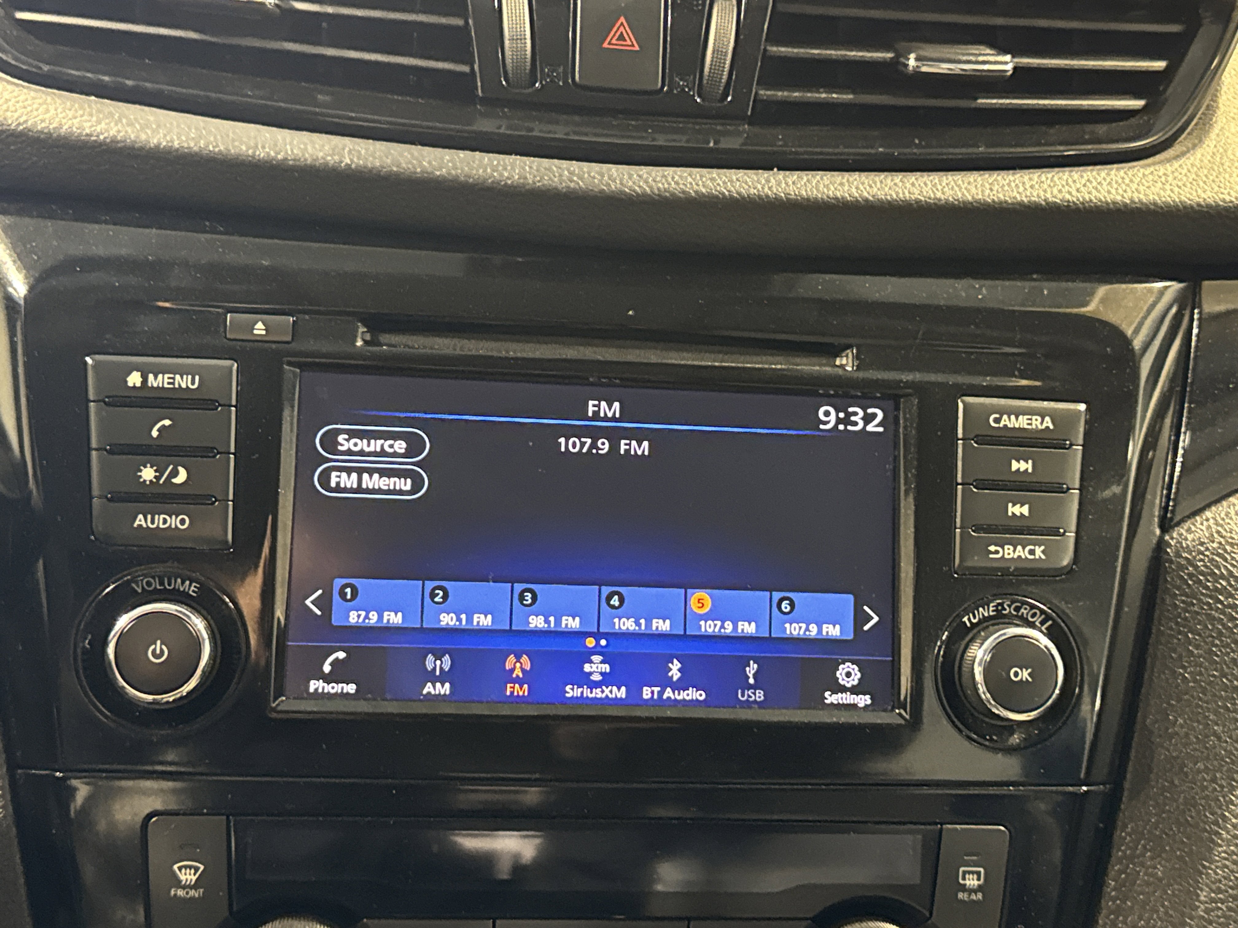 2022 Nissan Rogue Sport SV W/Technology Package