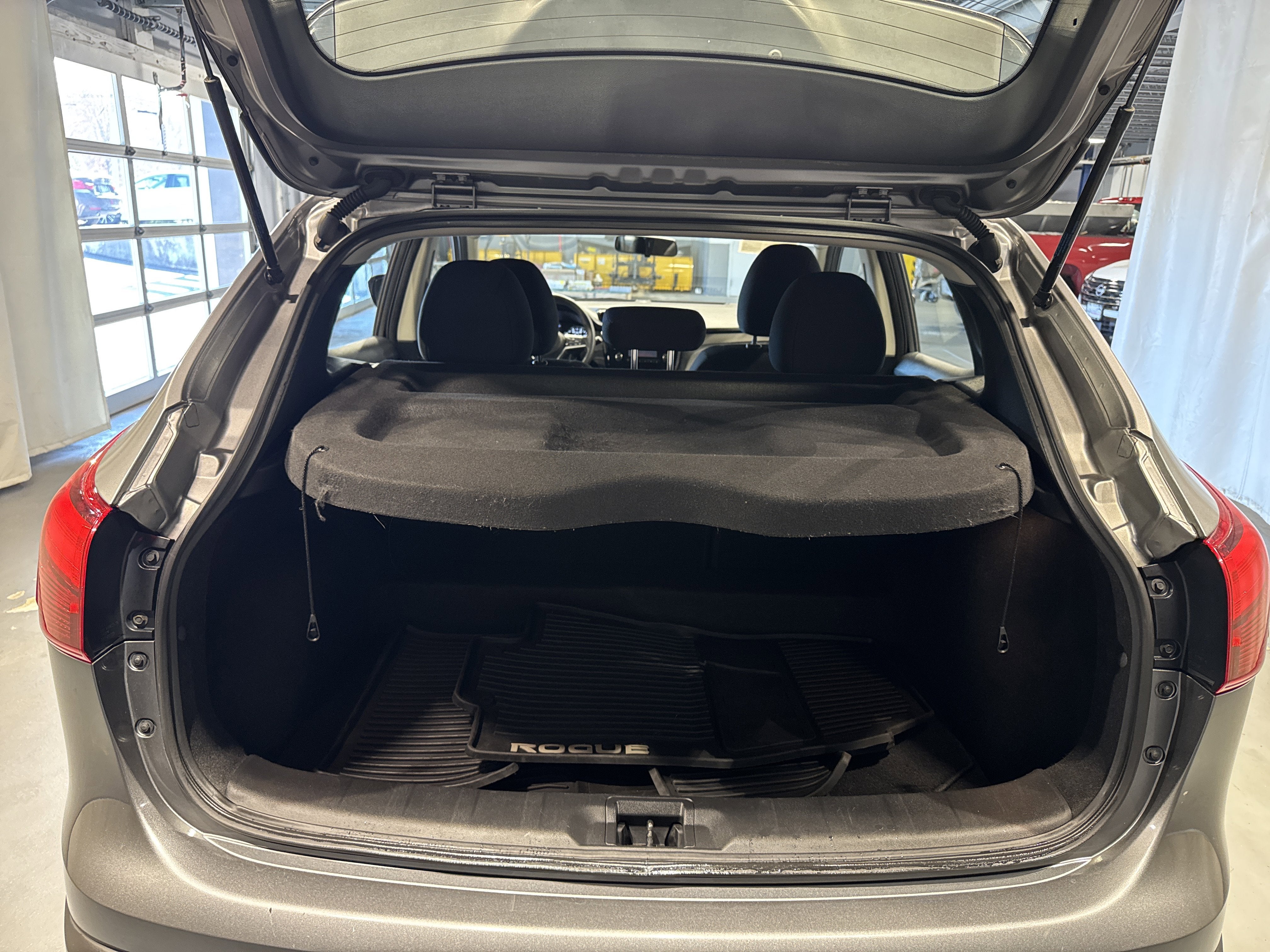 2017 Nissan Rogue Sport S W/Appearance Package