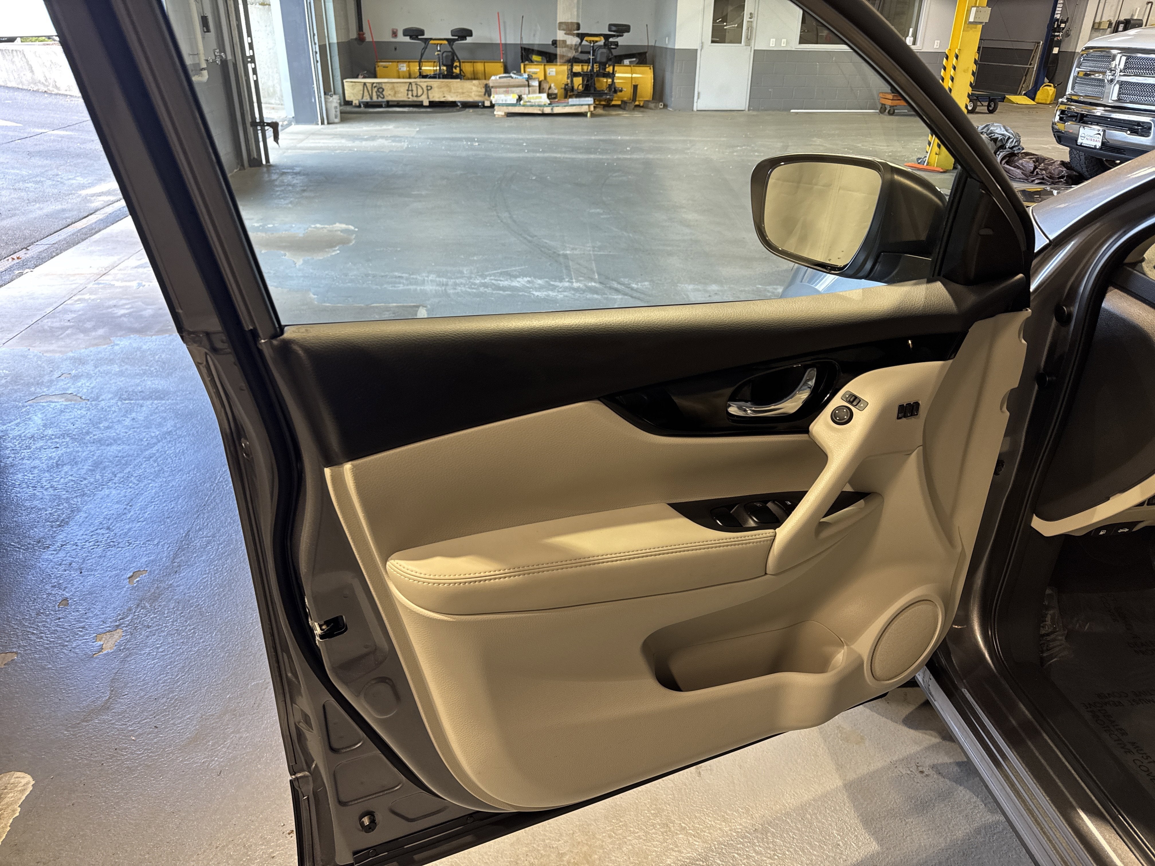 2022 Nissan Rogue Sport SL W/Premium Package