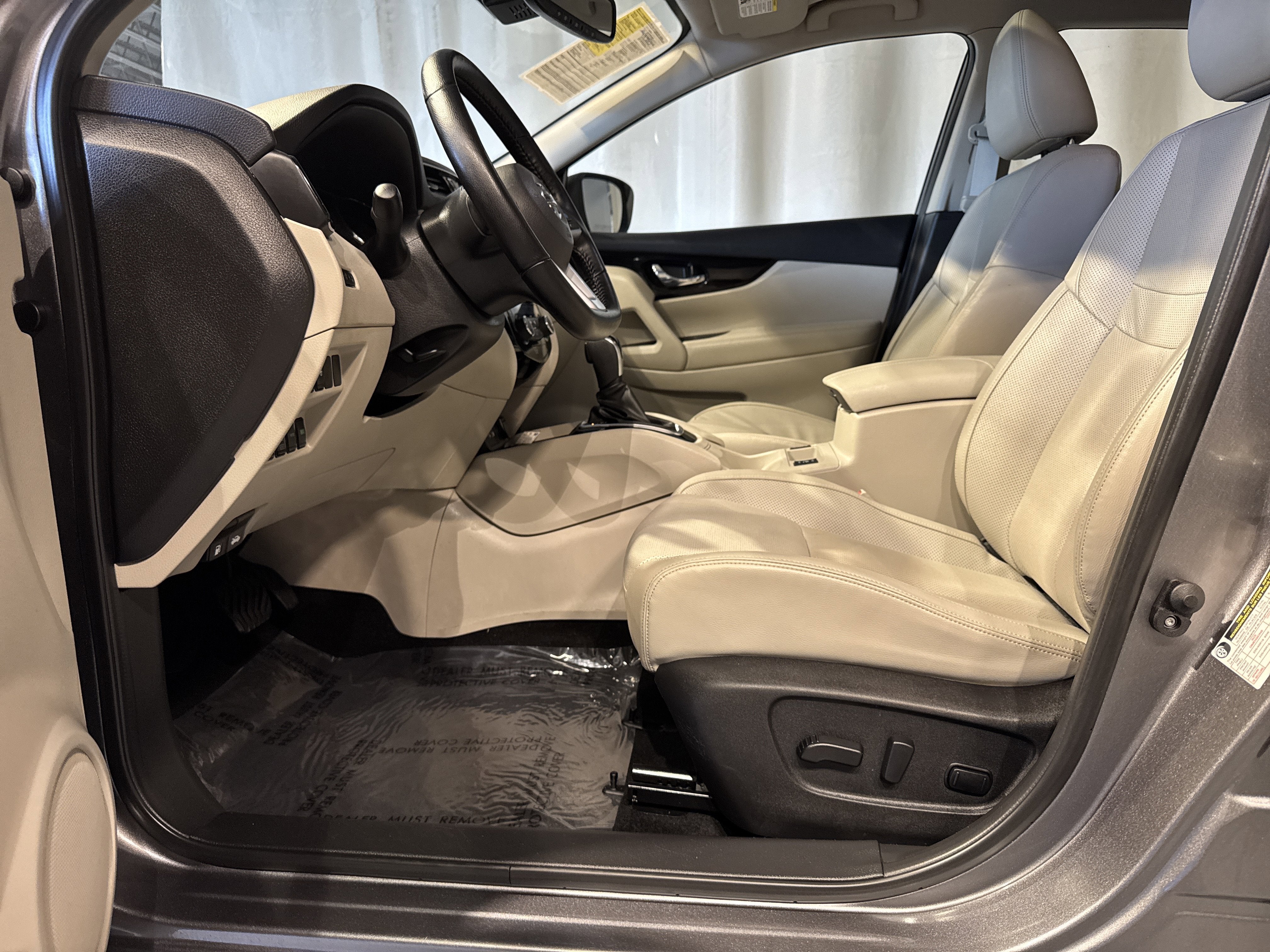 2022 Nissan Rogue Sport SL W/Premium Package