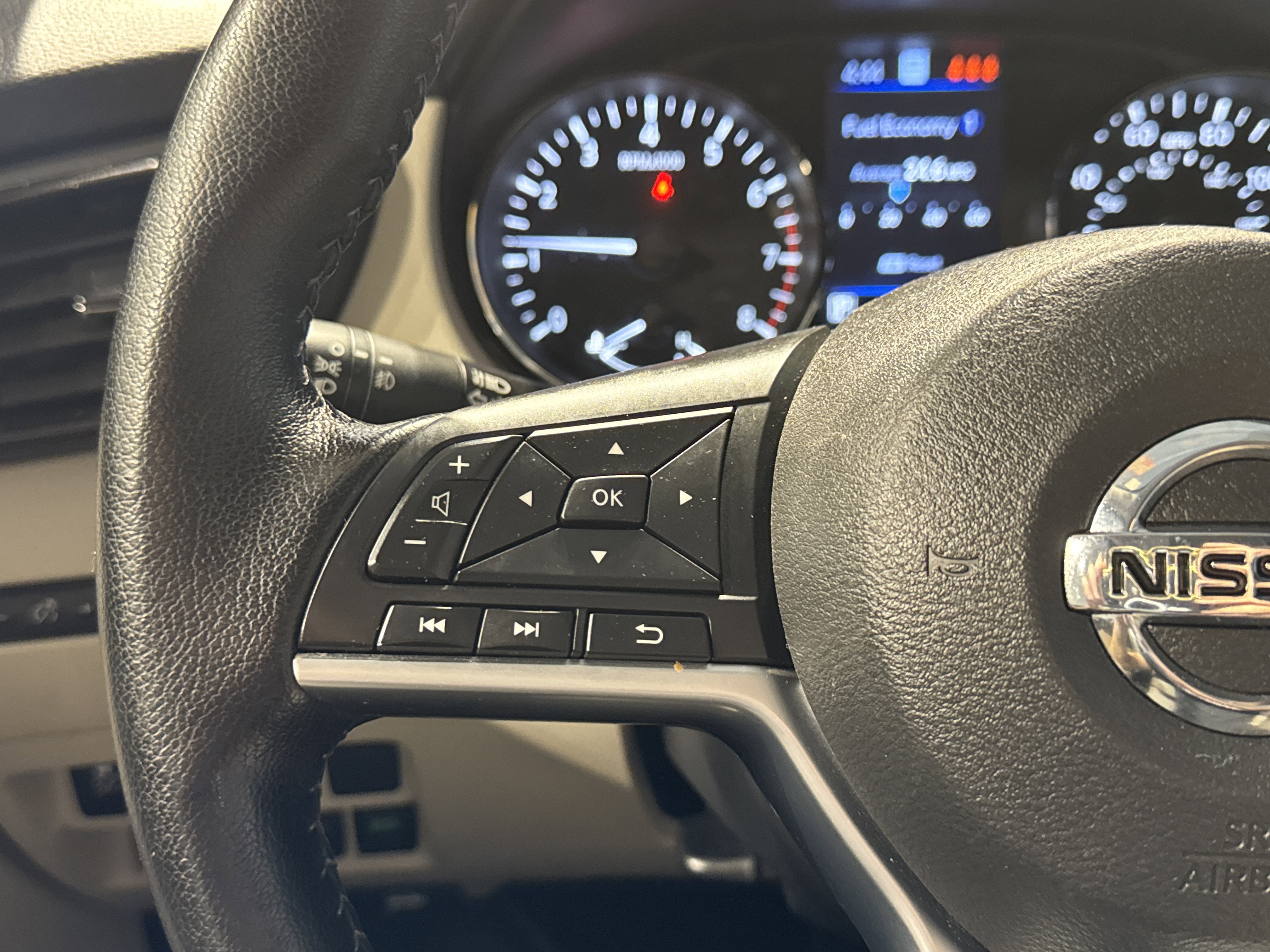 2022 Nissan Rogue Sport SL W/Premium Package