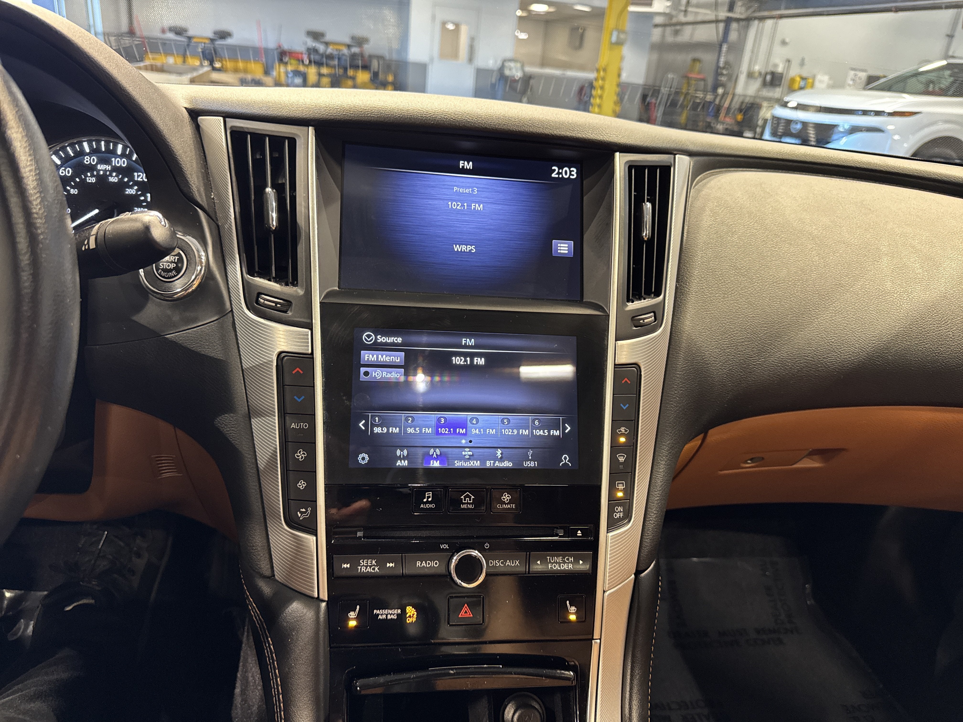 2023 INFINITI Q50 LUXE