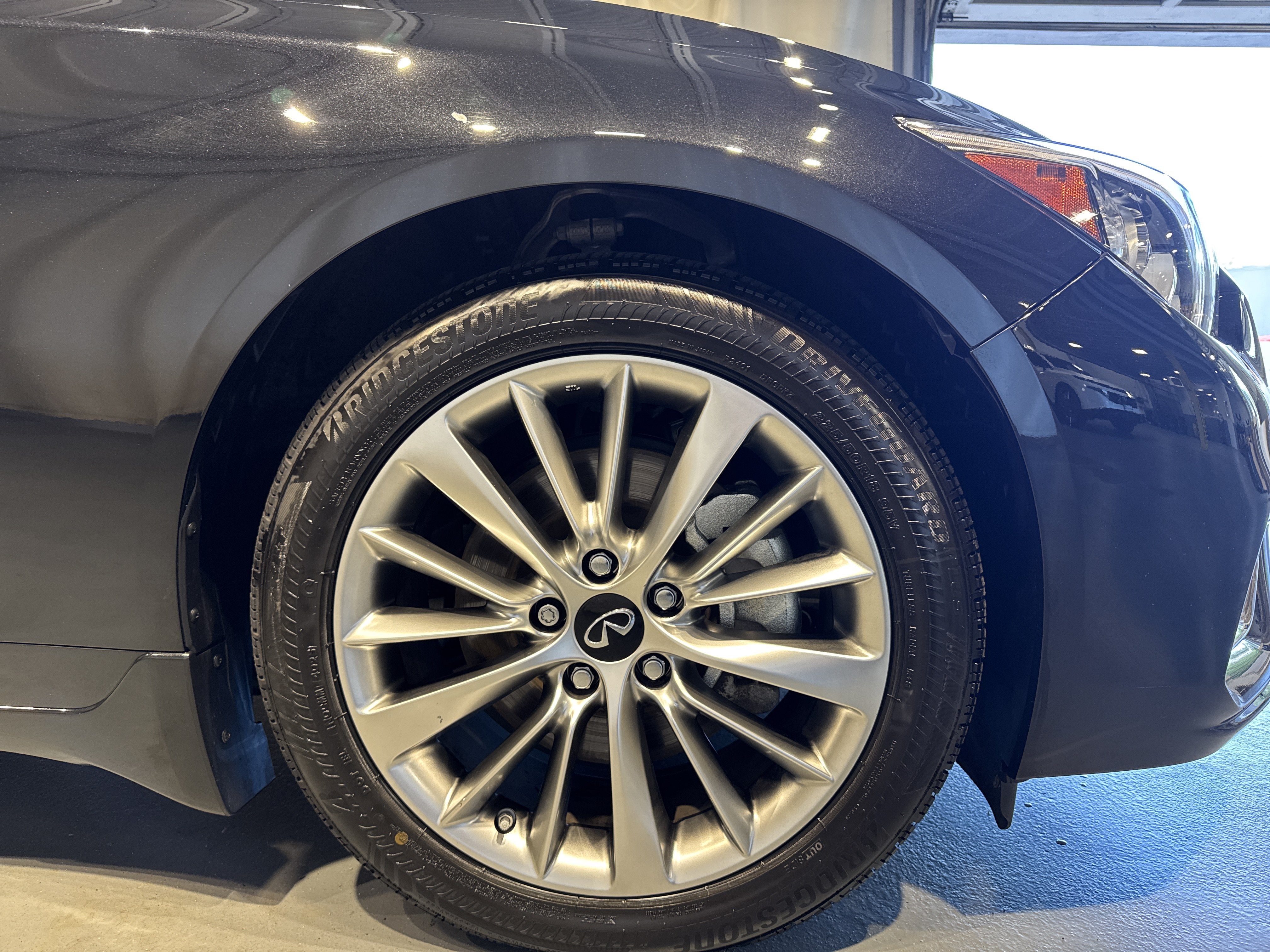 2023 INFINITI Q50 LUXE
