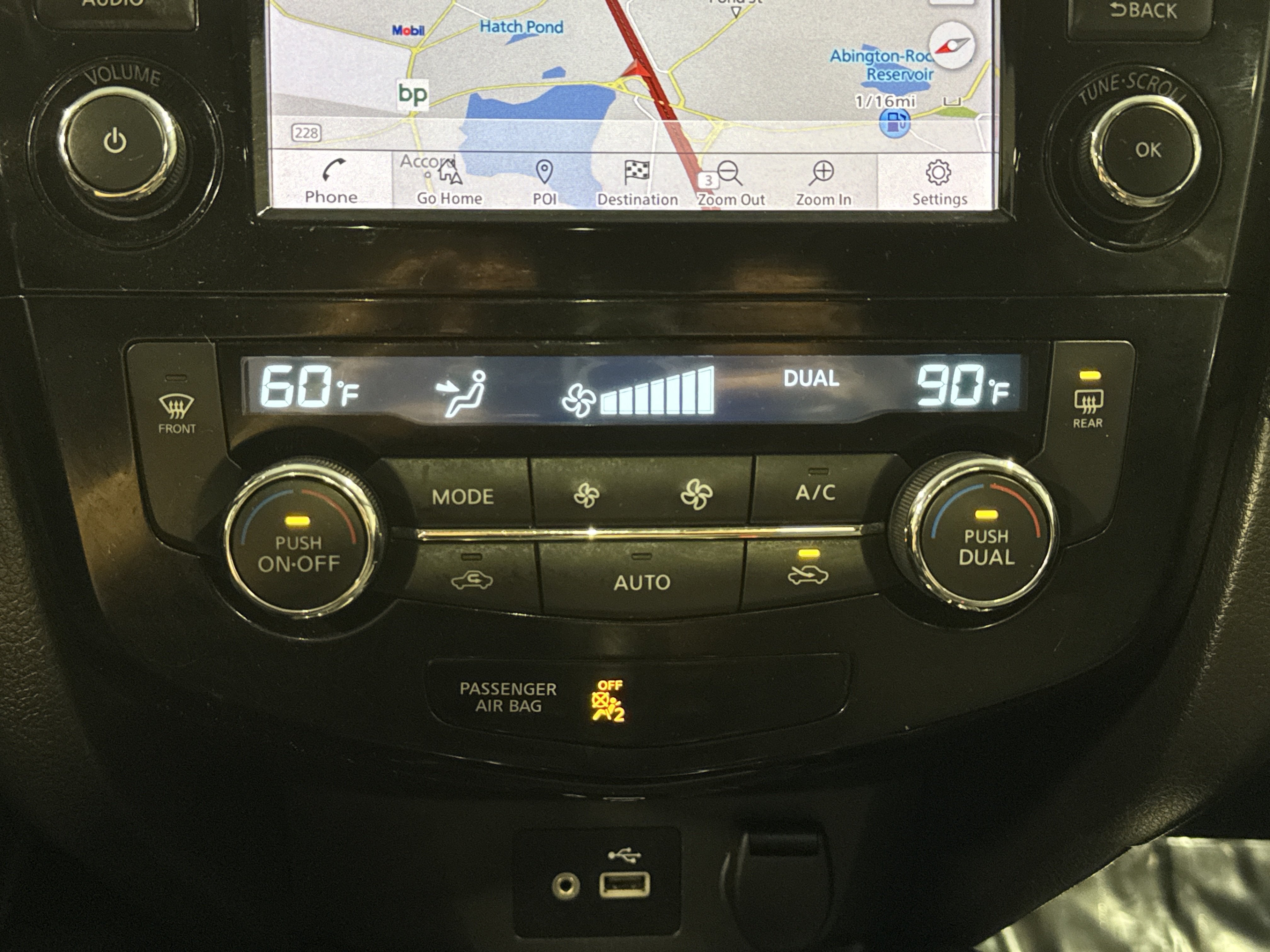 2018 Nissan Rogue SV W/Sun & Sound Touring Package