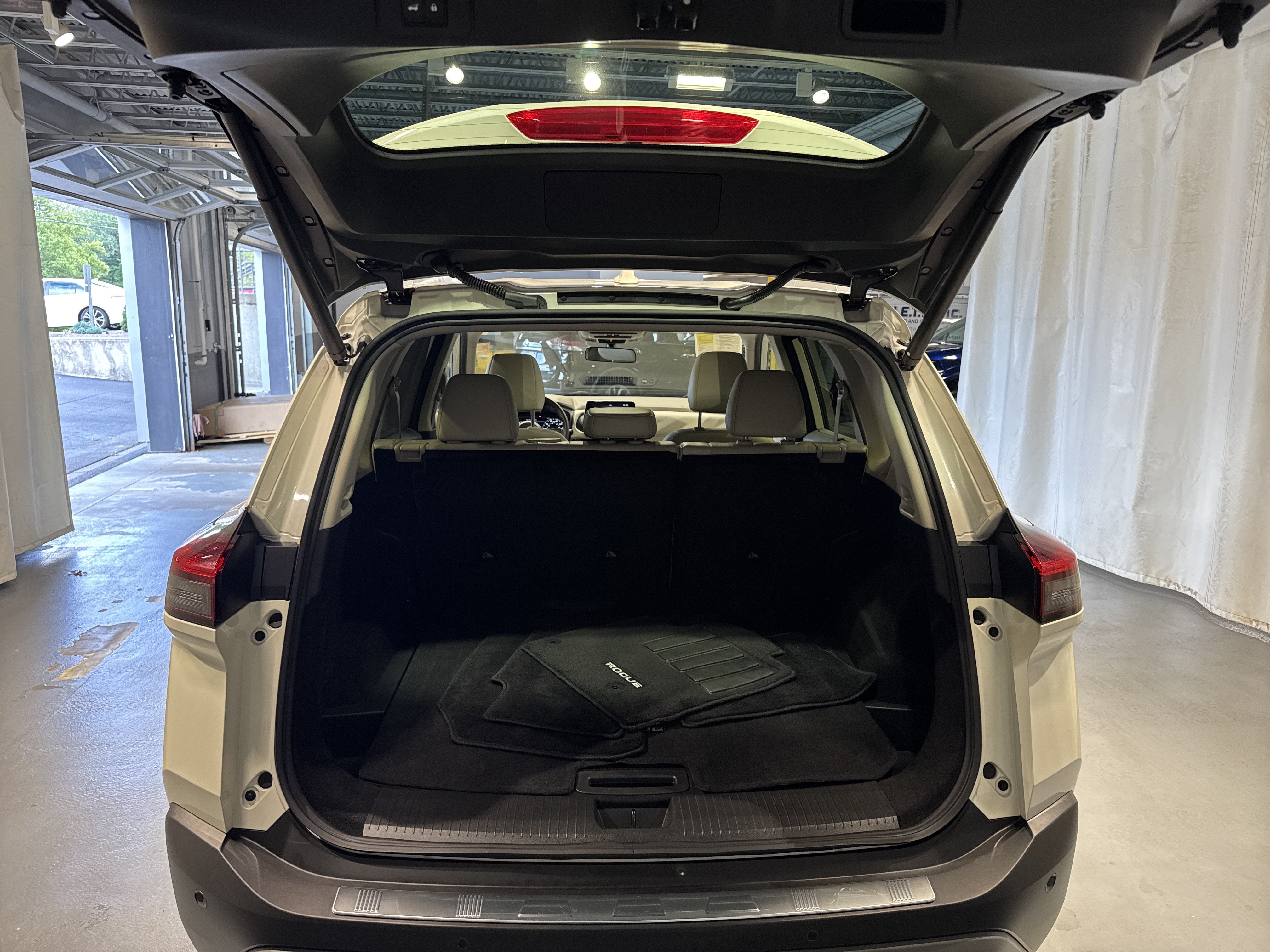 2023 Nissan Rogue SV W/Premium Package