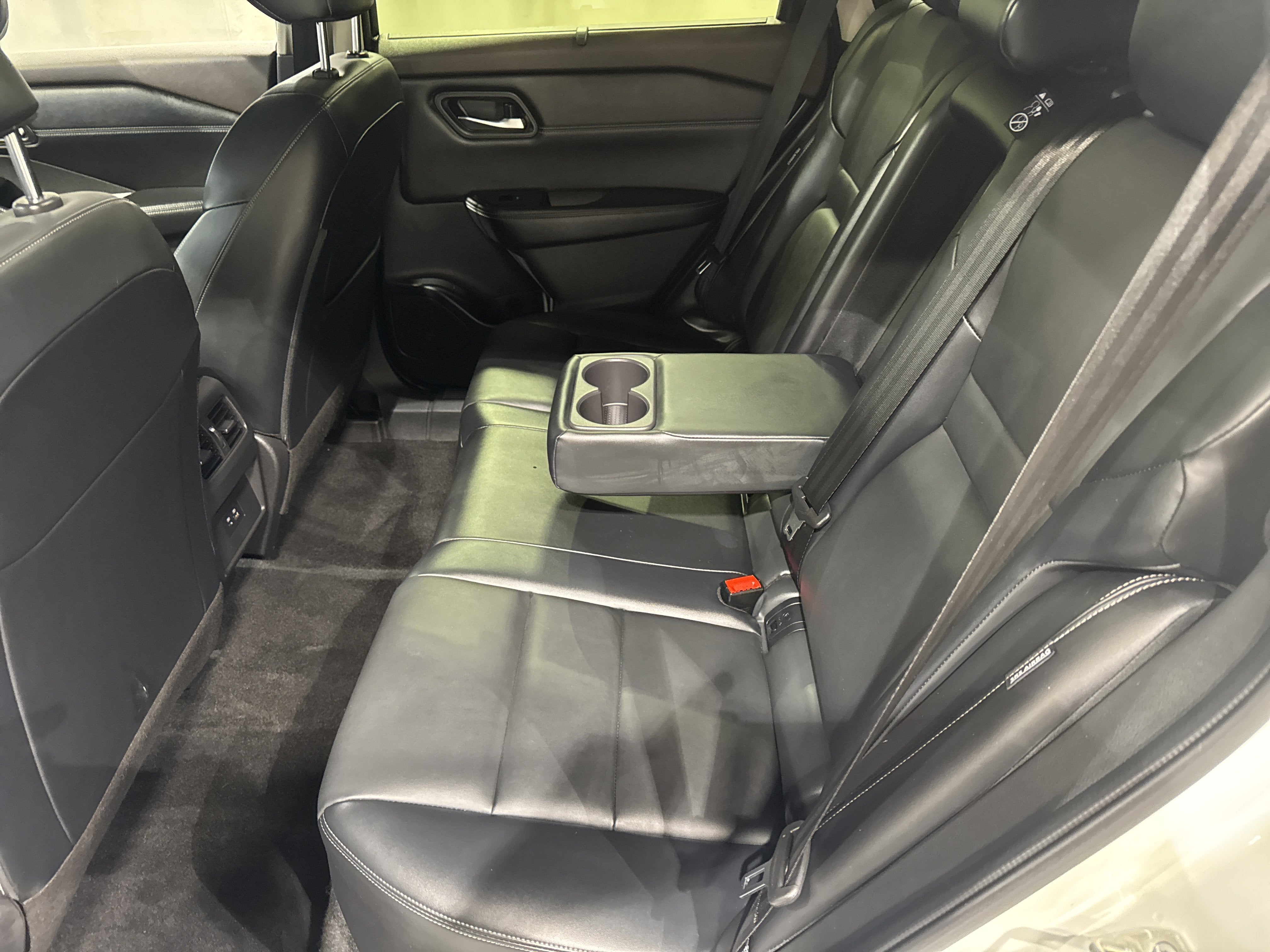 2023 Nissan Rogue SV W/Premium & Midnight Package