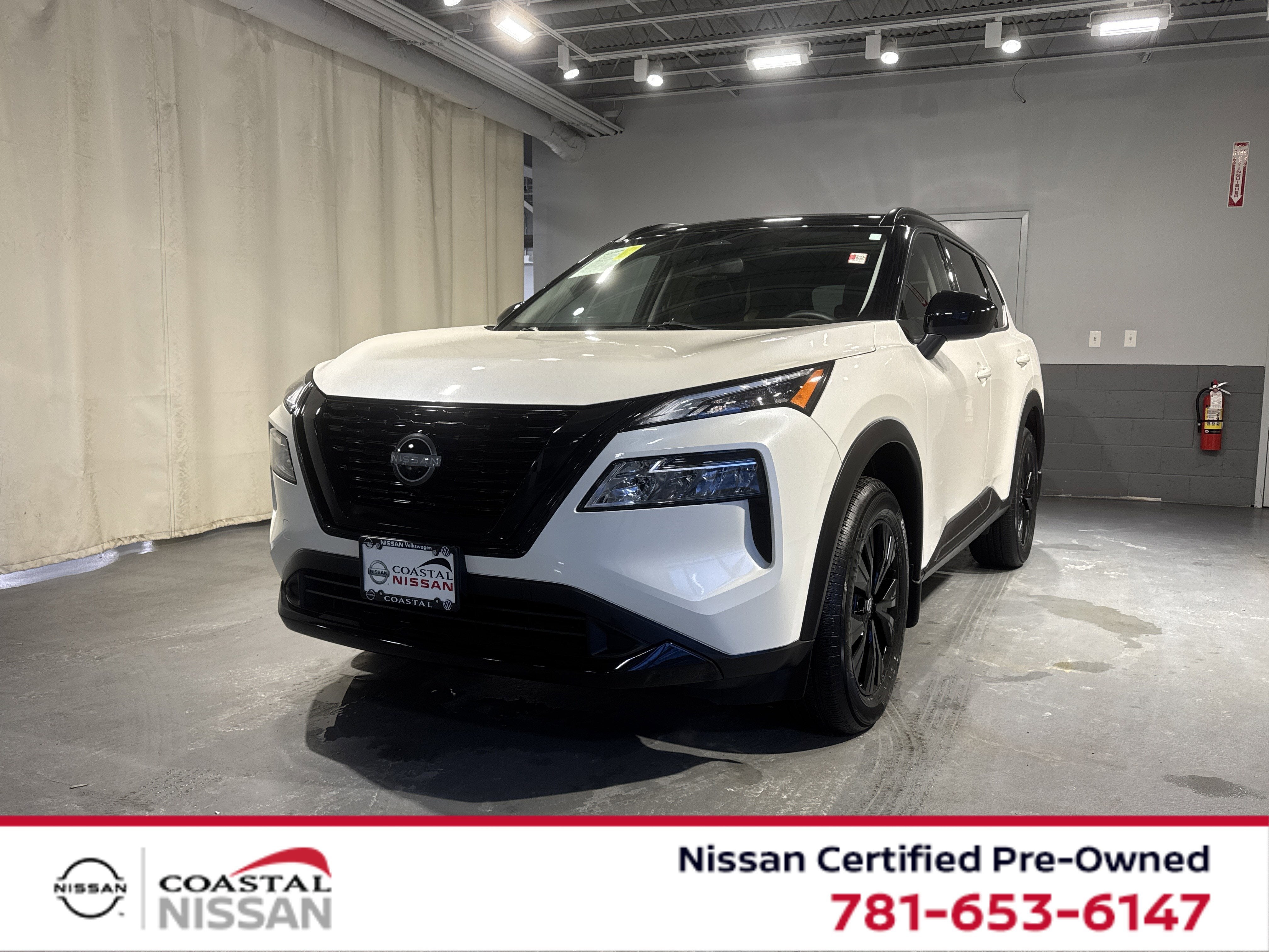 2023 Nissan Rogue SV W/Premium Package & Midnight Package