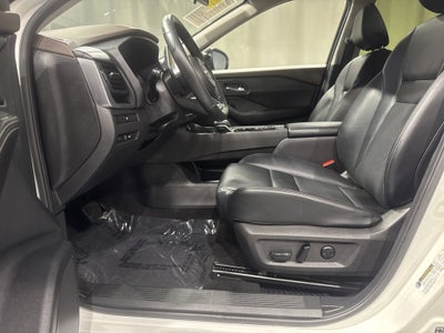 2023 Nissan Rogue SV W/Premium Package & Midnight Package