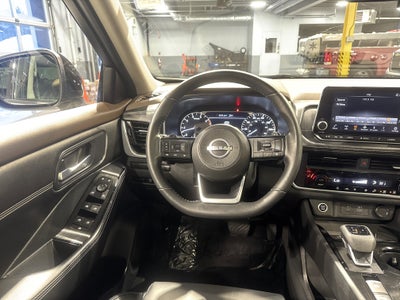 2023 Nissan Rogue SV W/Premium Package & Midnight Package