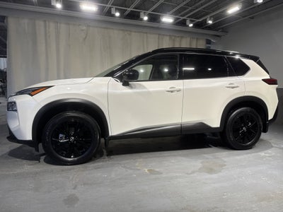 2023 Nissan Rogue SV W/Premium Package & Midnight Package
