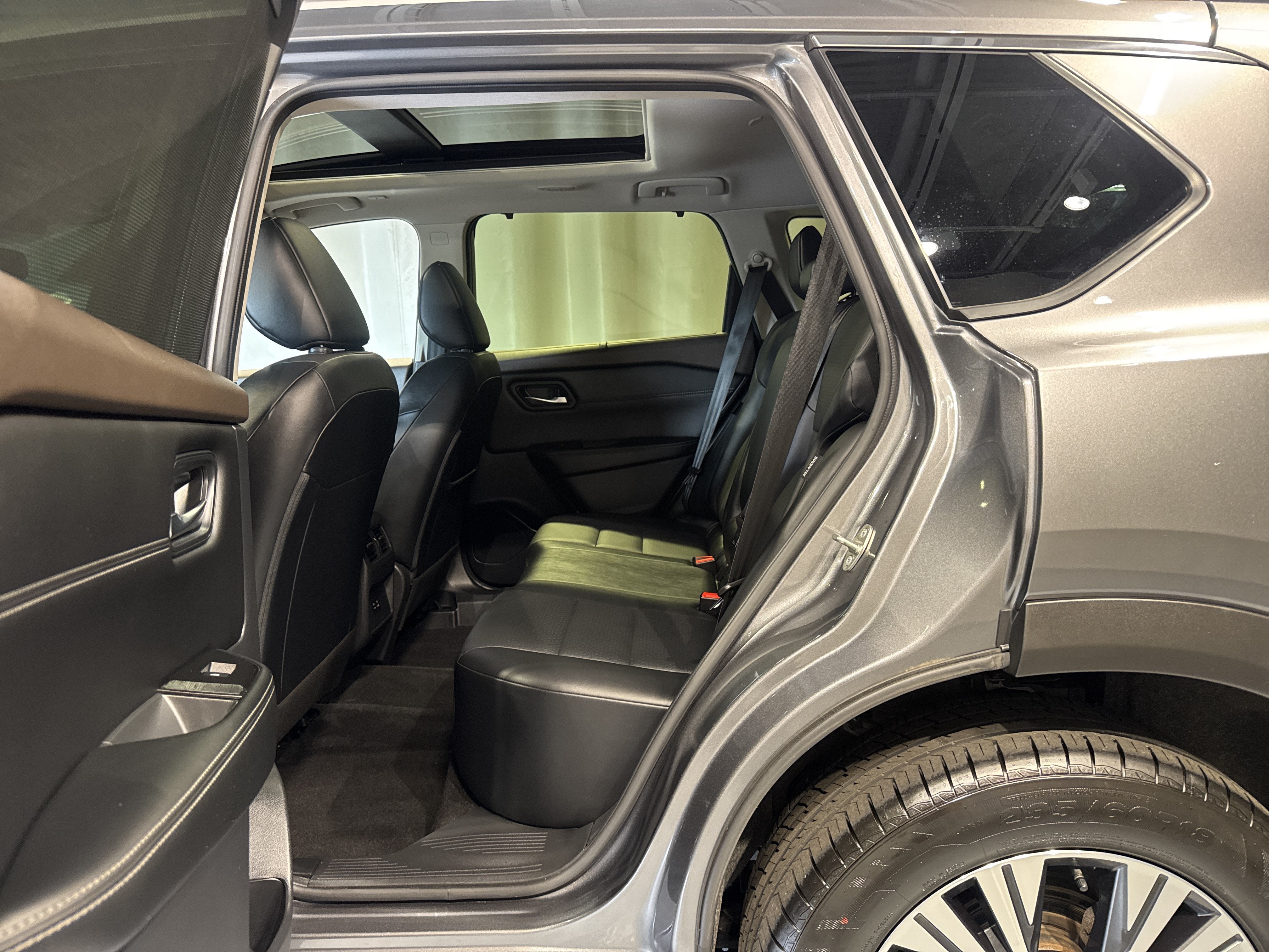 2023 Nissan Rogue SV W/Premium Package