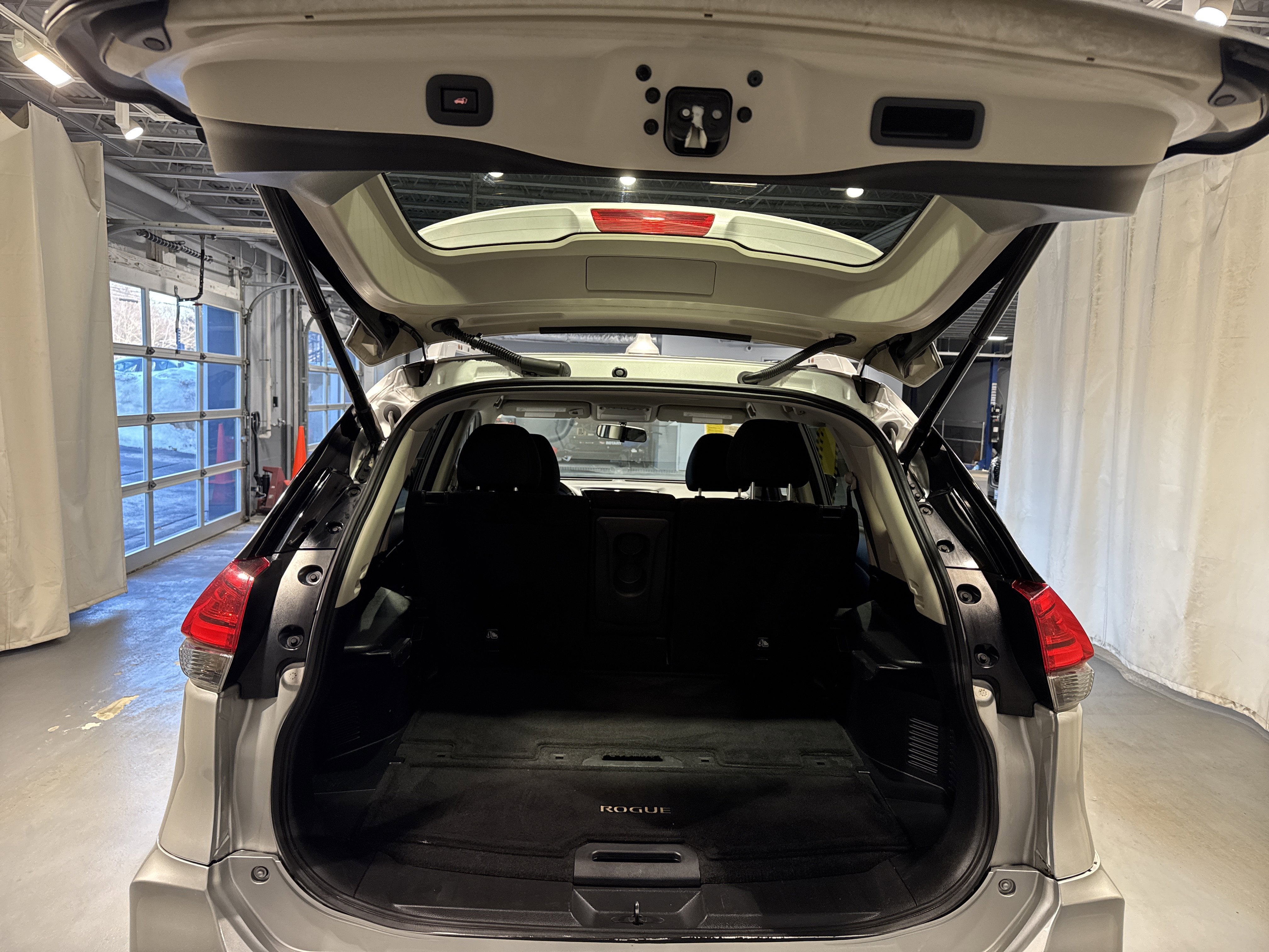 2017 Nissan Rogue SV W/Premium Package