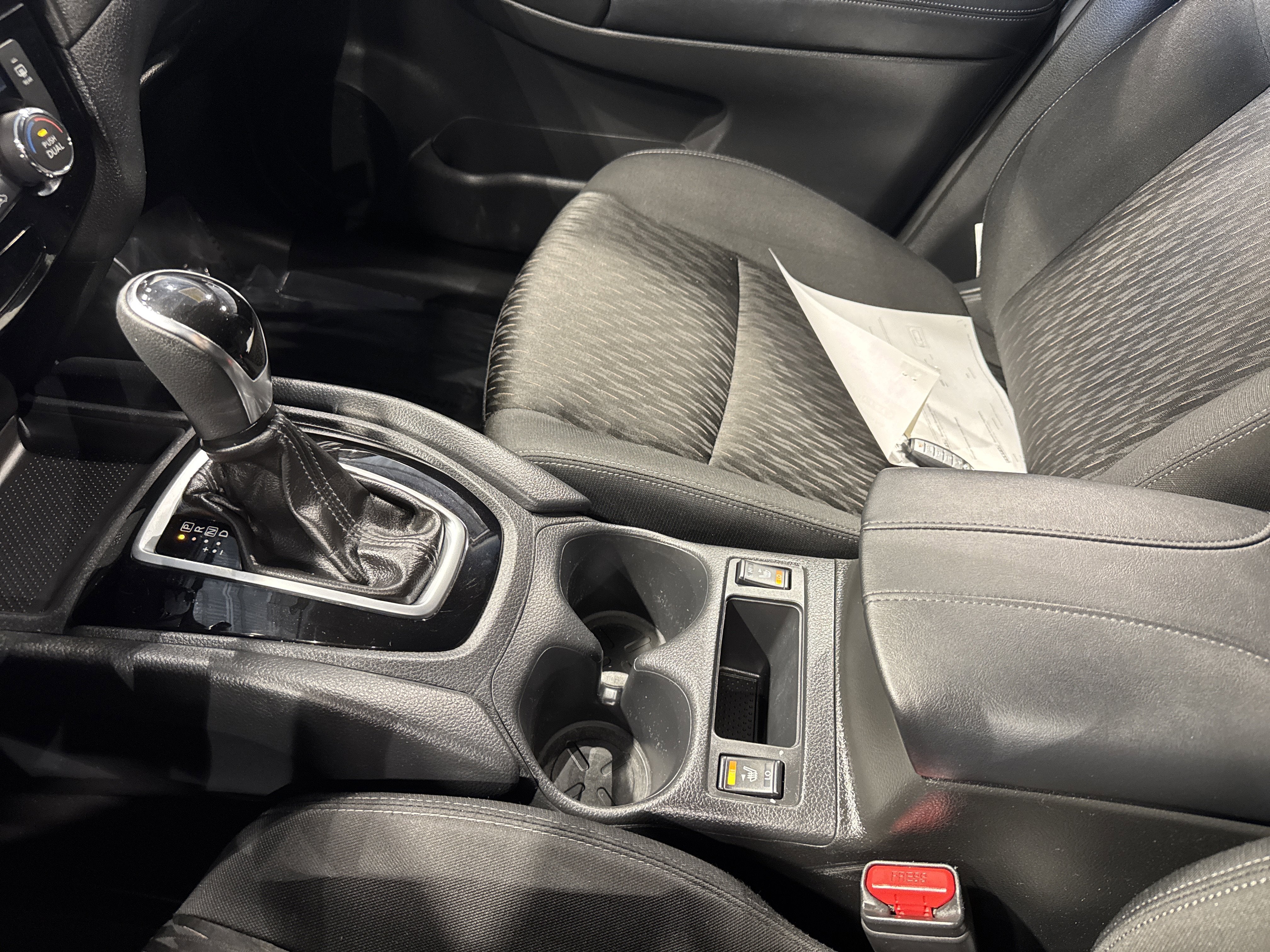 2018 Nissan Rogue Base