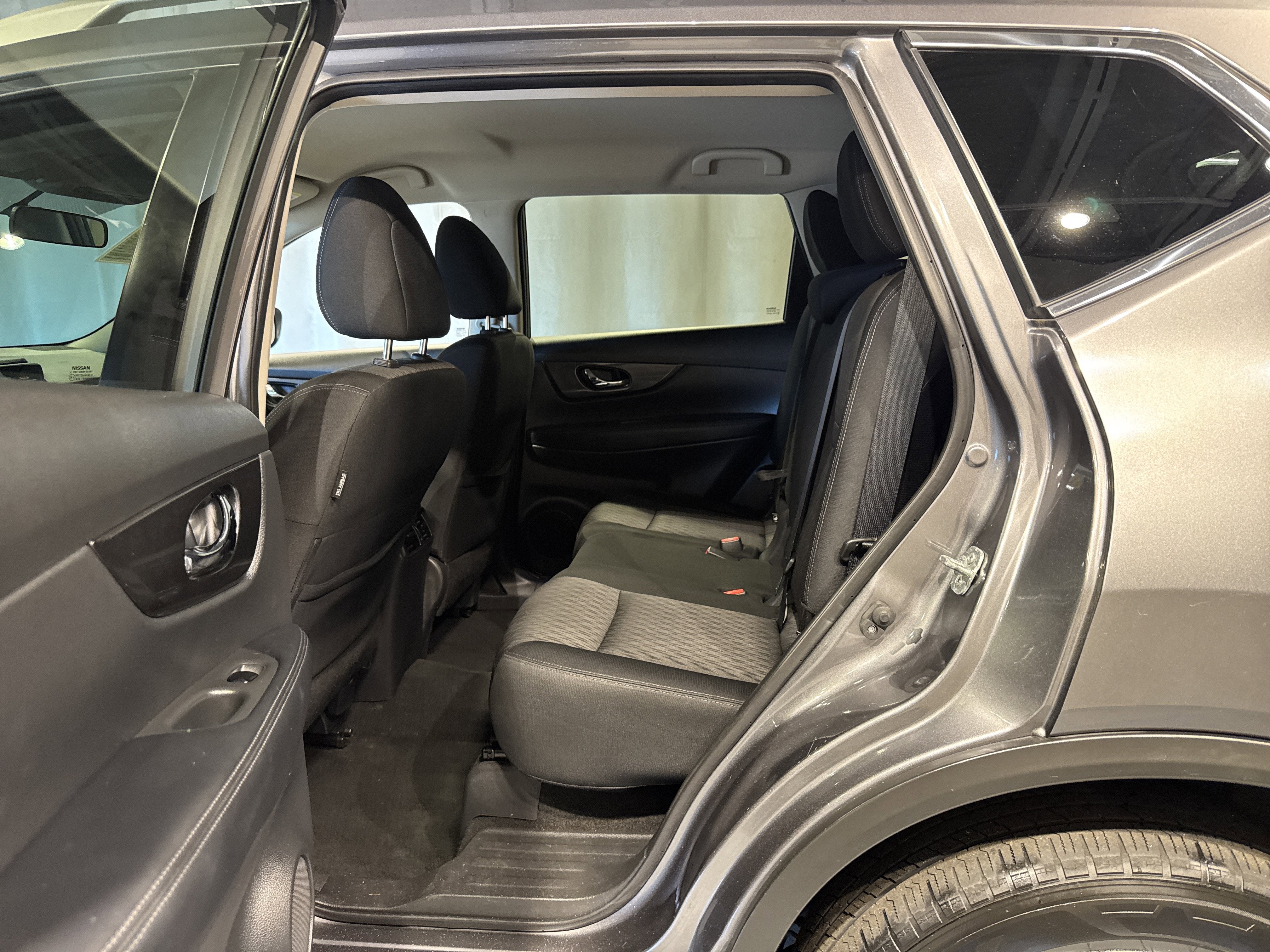 2018 Nissan Rogue Base