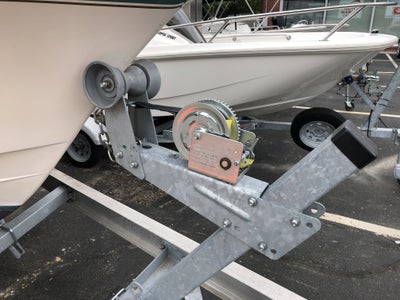 2011 GRADY WHITE 18 FISHERMAN Base