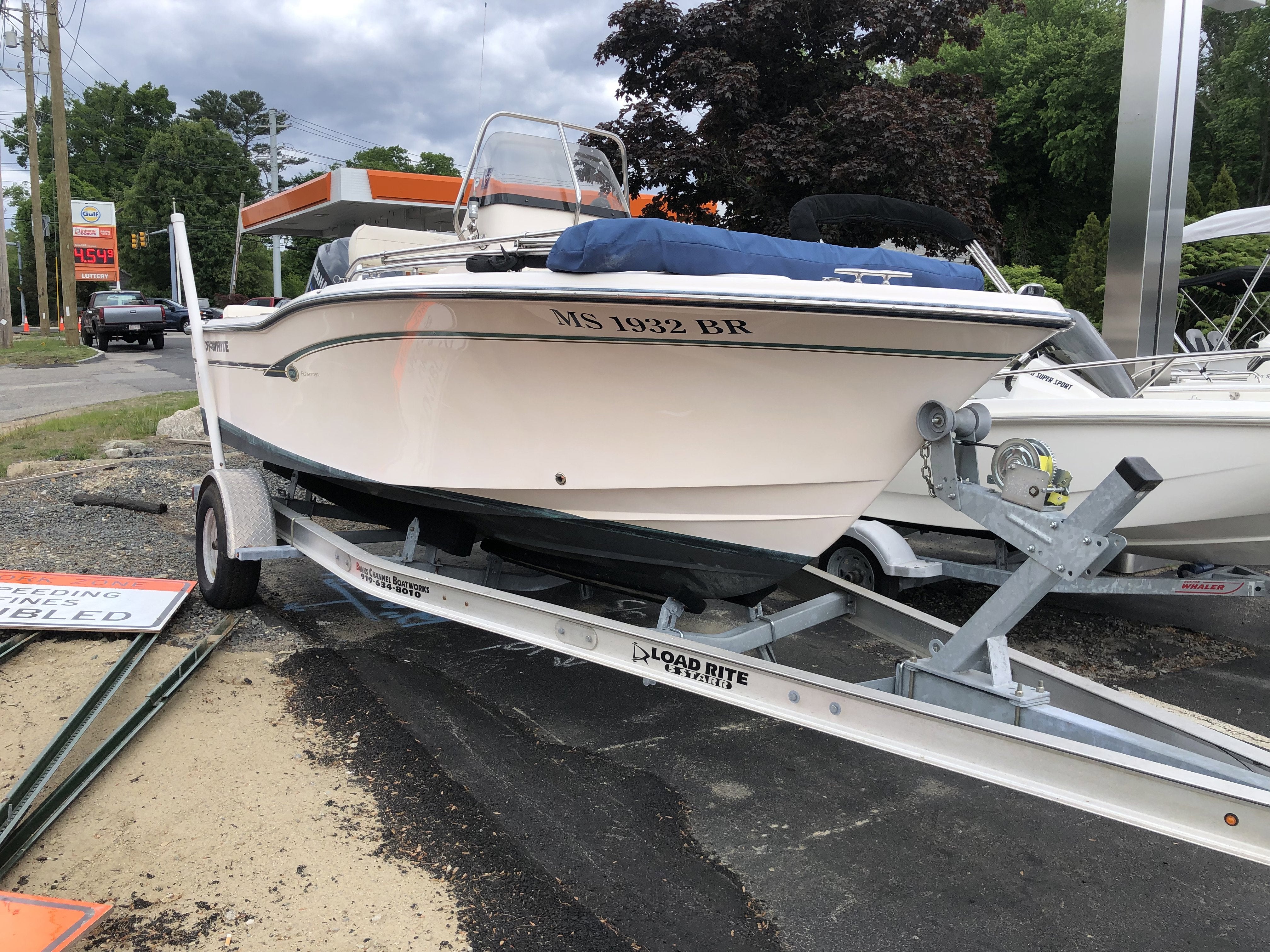 2011 GRADY WHITE 18 FISHERMAN Base