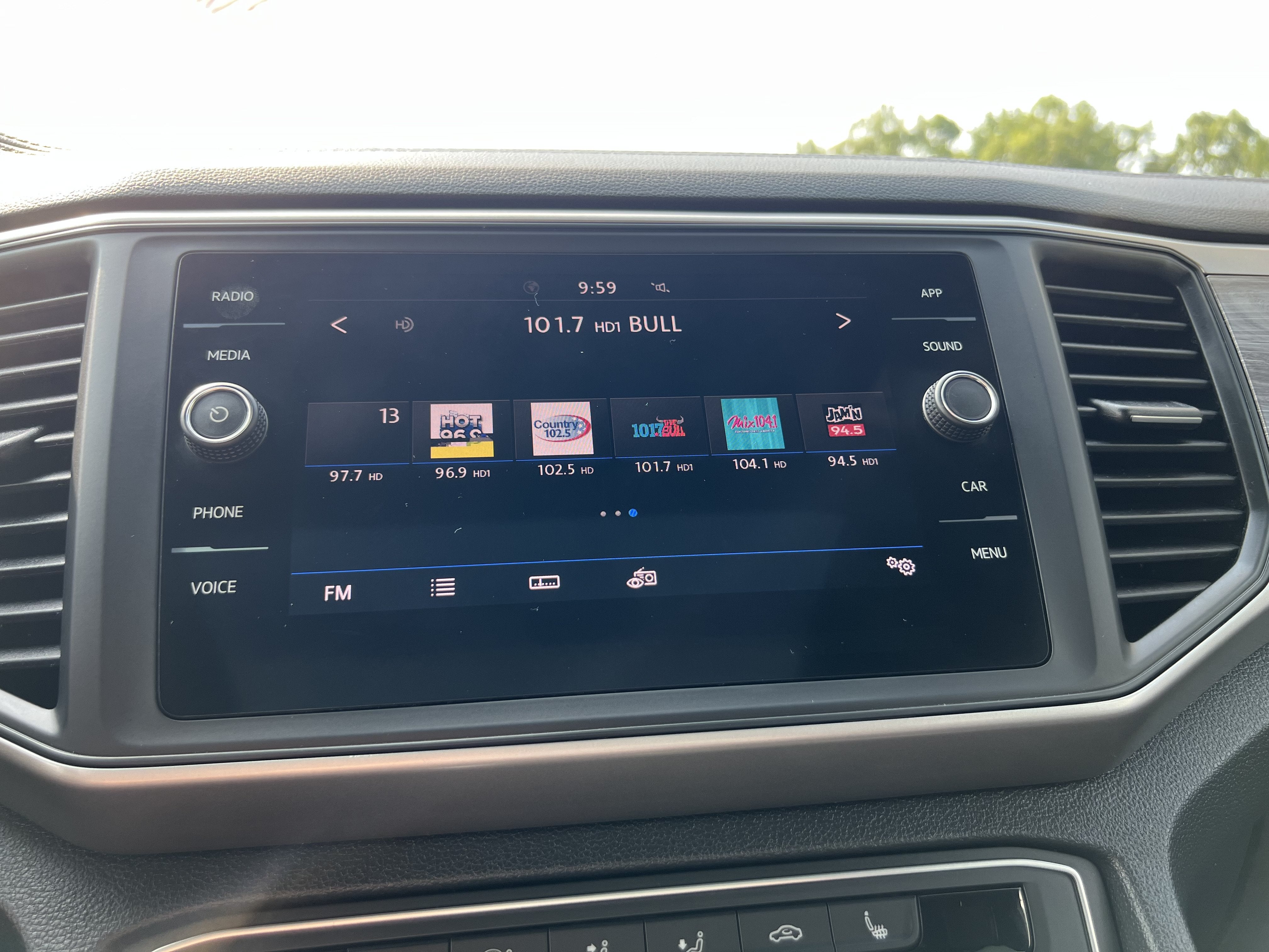 2020 Volkswagen Atlas Cross Sport 2.0T SE w/Technology