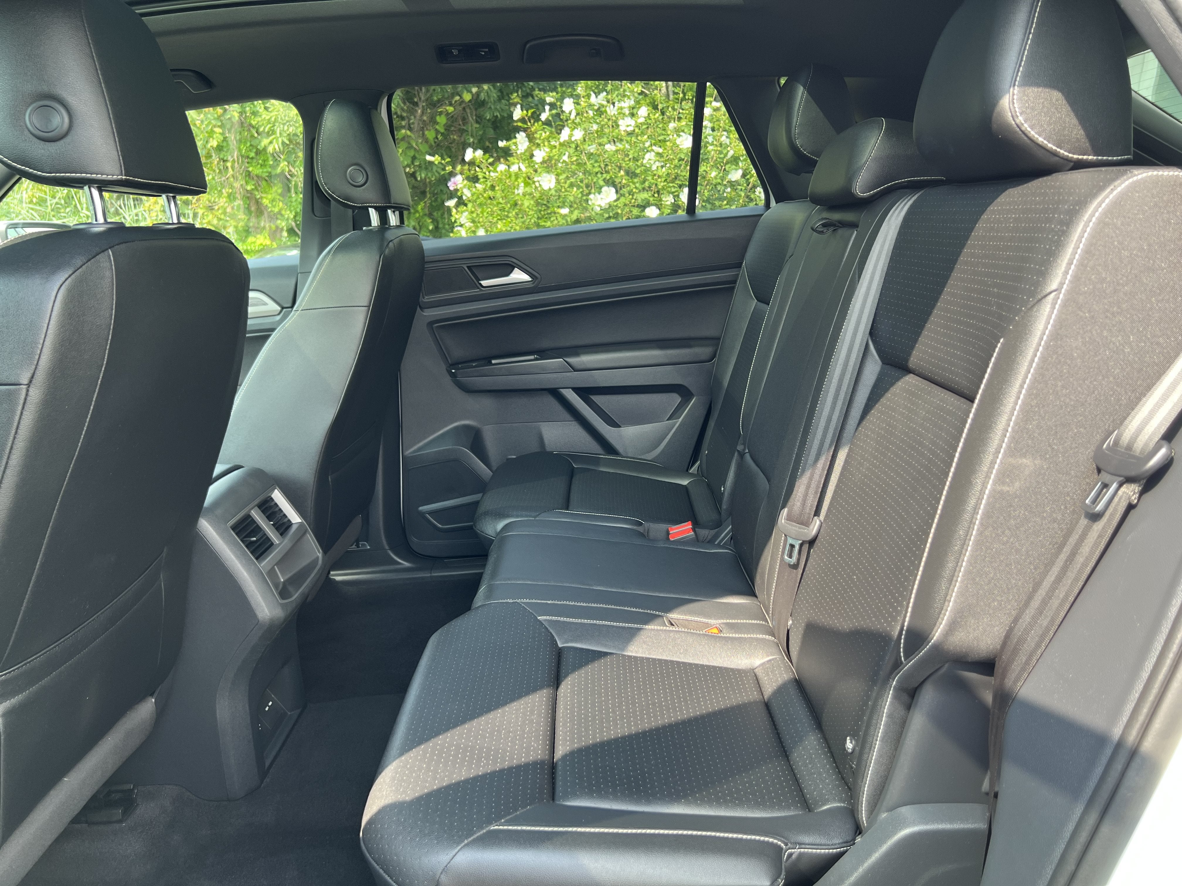 2020 Volkswagen Atlas Cross Sport 2.0T SE w/Technology