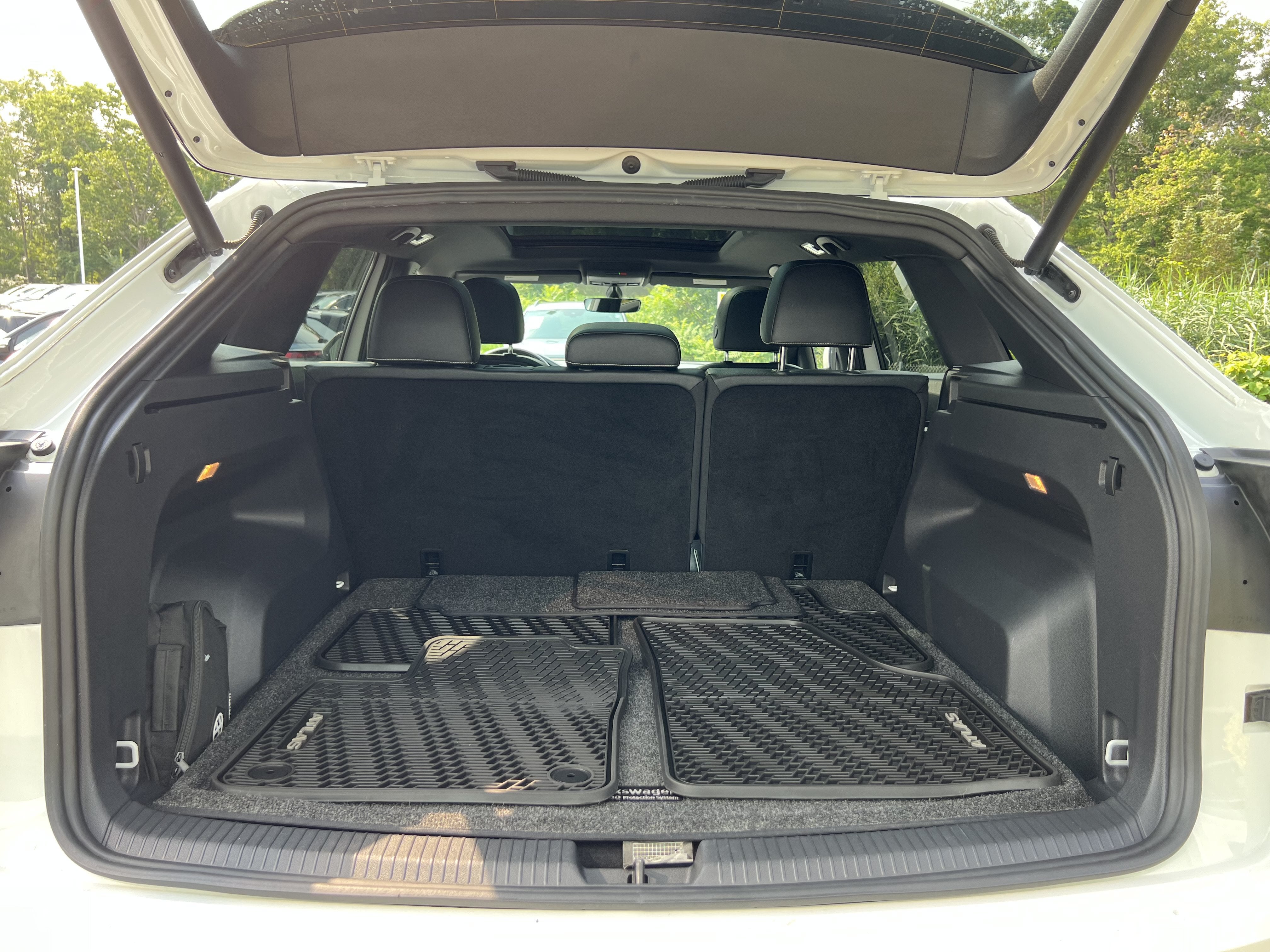 2020 Volkswagen Atlas Cross Sport 2.0T SE w/Technology