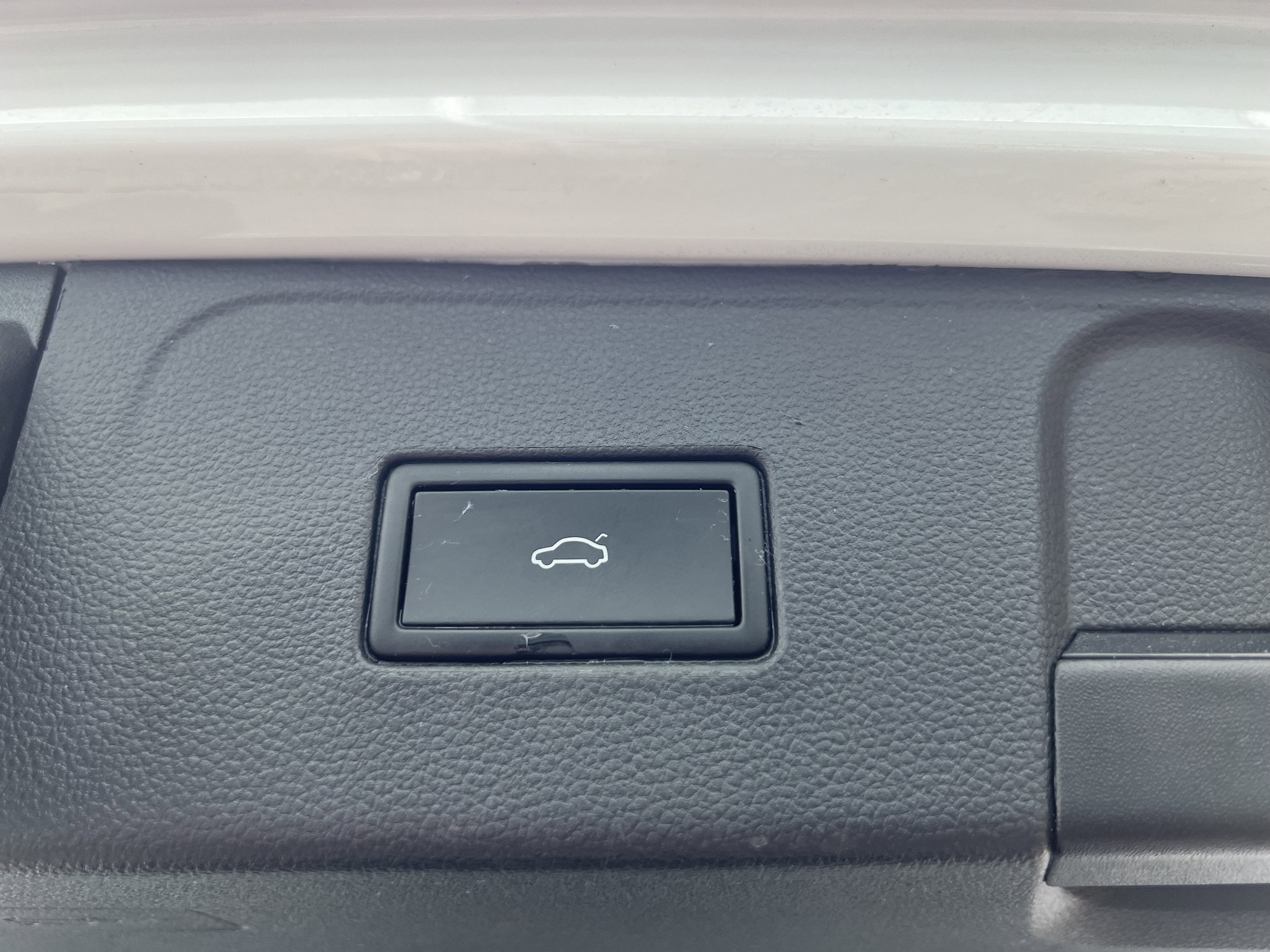 2023 Volkswagen Atlas 3.6L V6 SEL