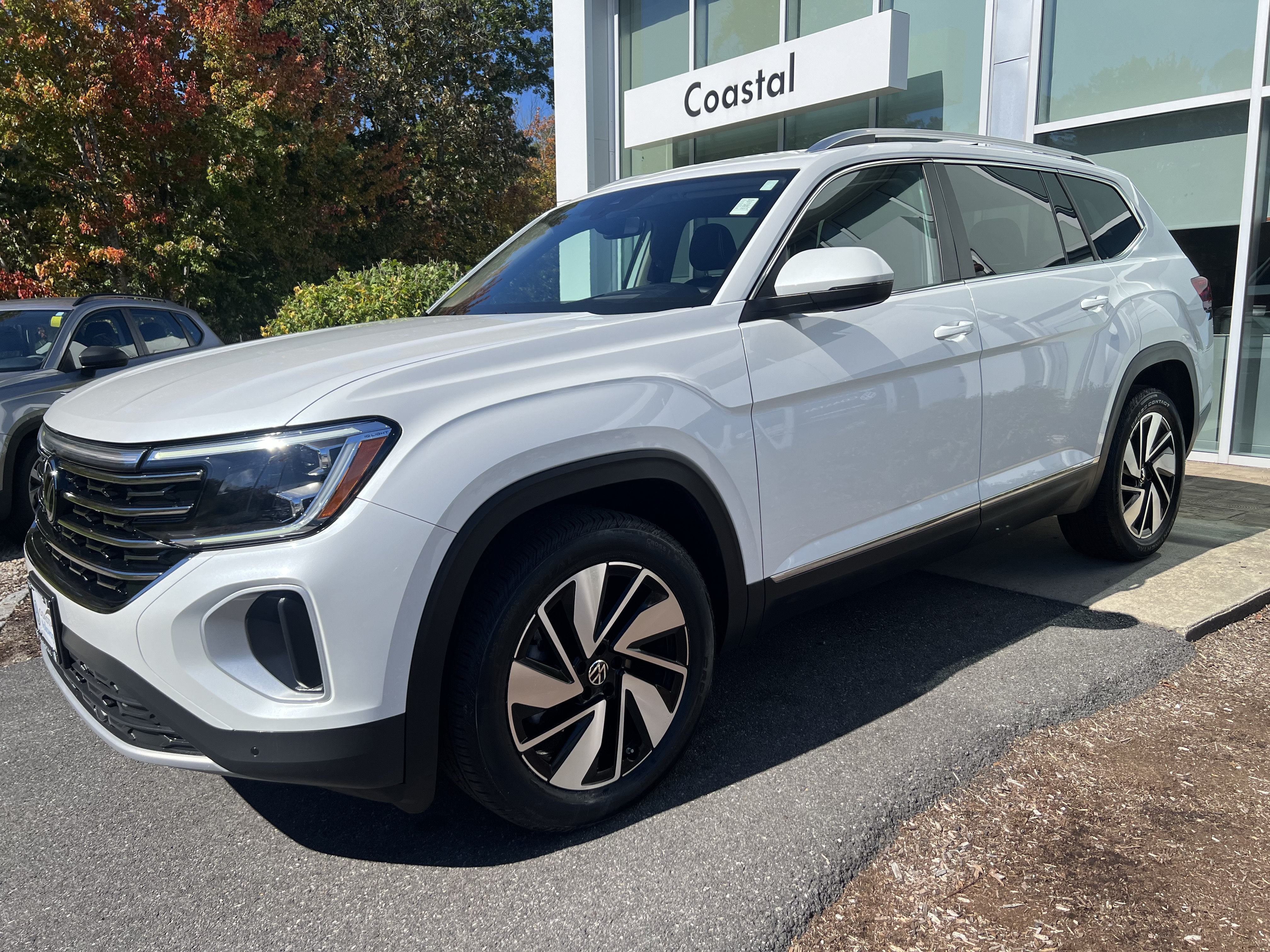 2024 Volkswagen Atlas 2.0T SEL