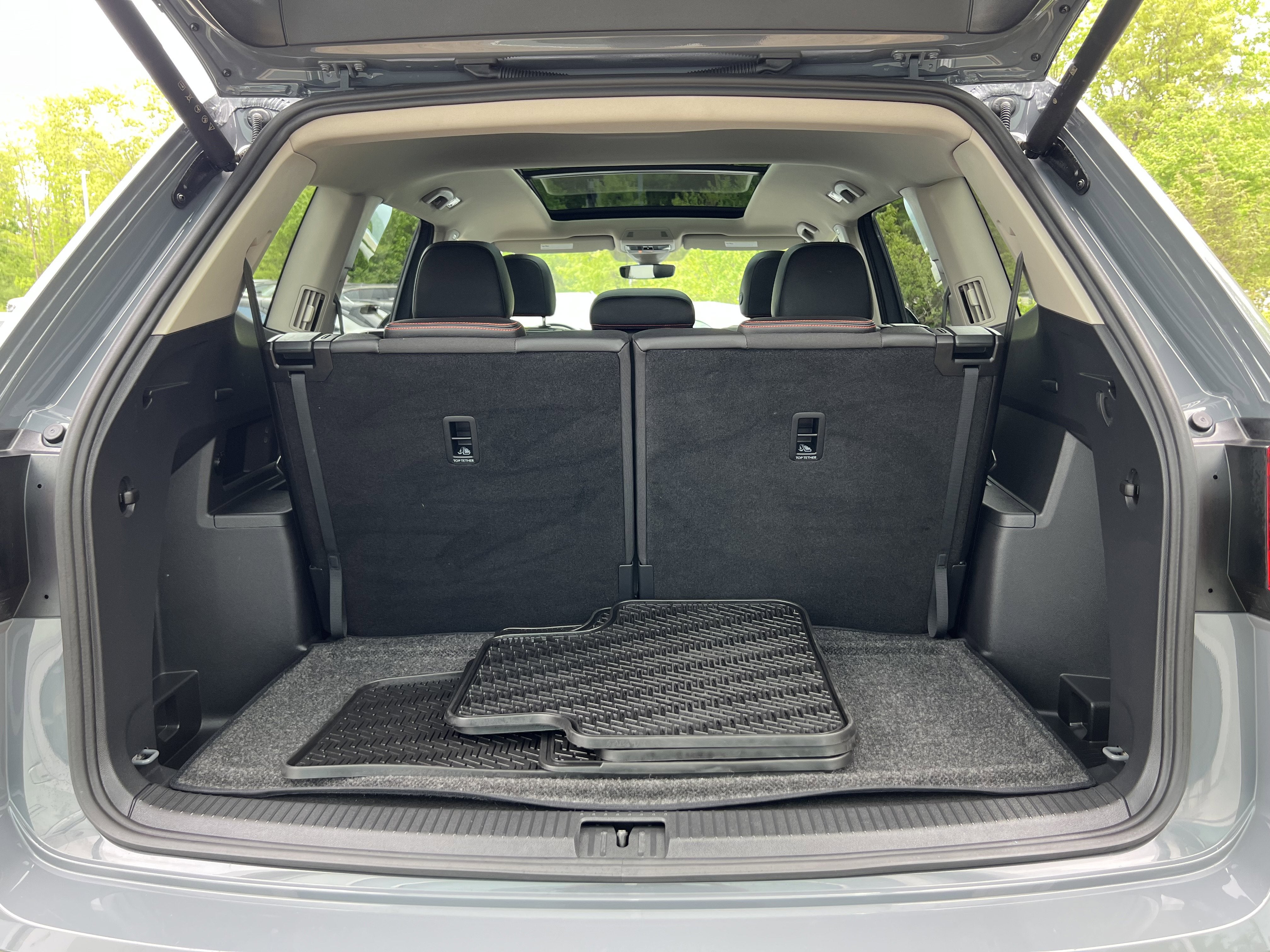 2025 Volkswagen Atlas 2.0T Peak Edition