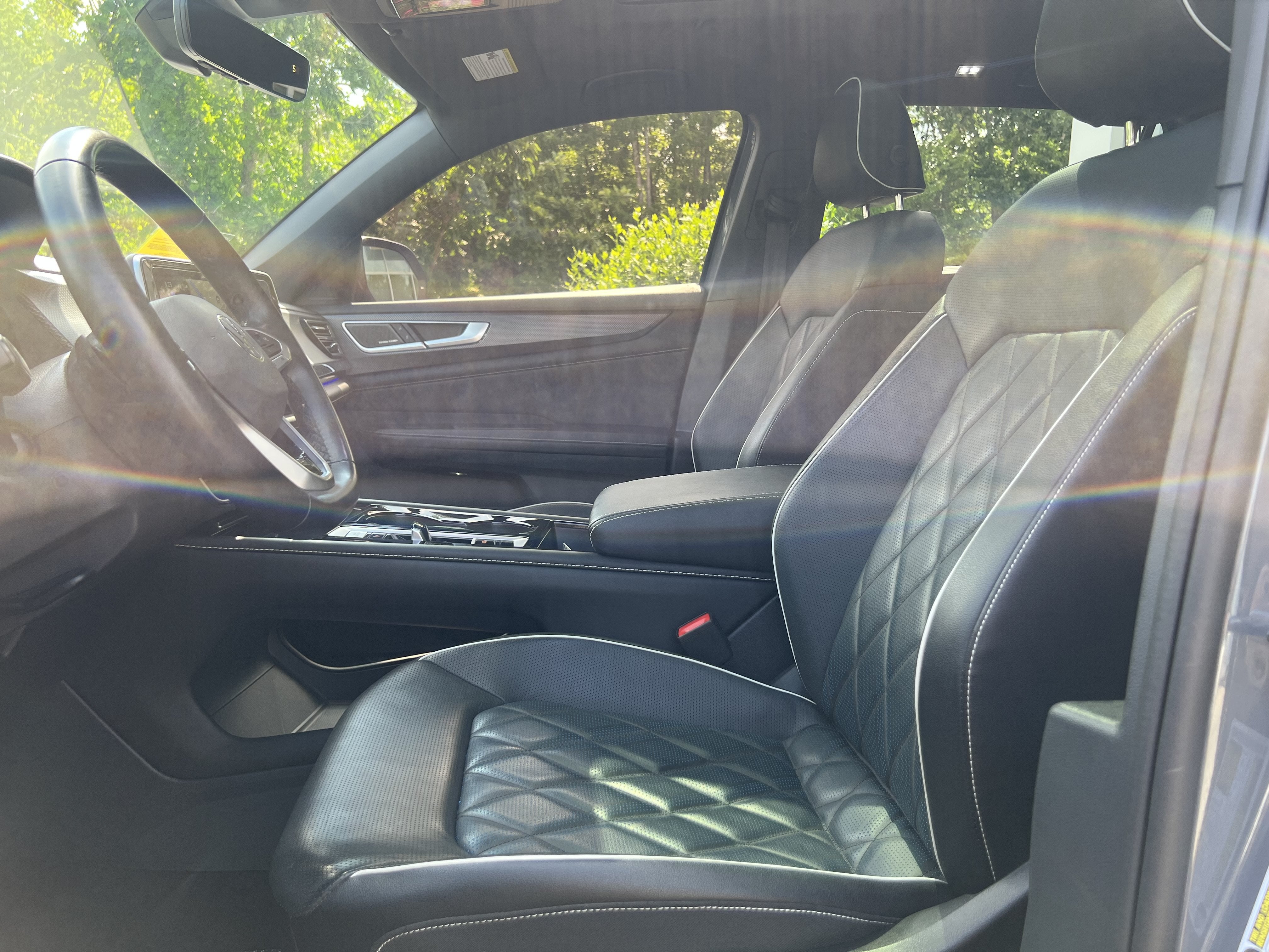 2024 Volkswagen Atlas Cross Sport 2.0T SEL Premium R-Line
