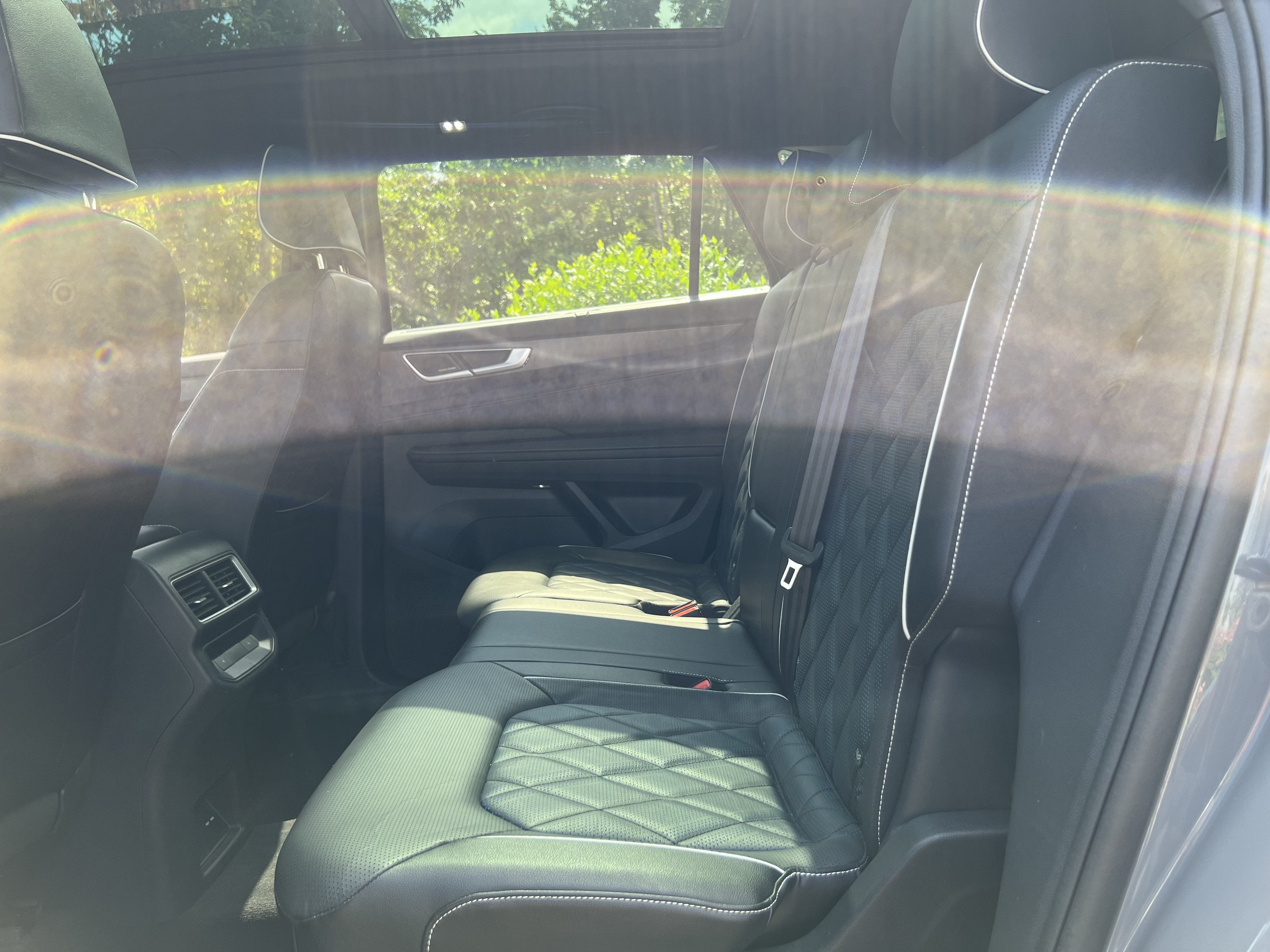 2024 Volkswagen Atlas Cross Sport 2.0T SEL Premium R-Line